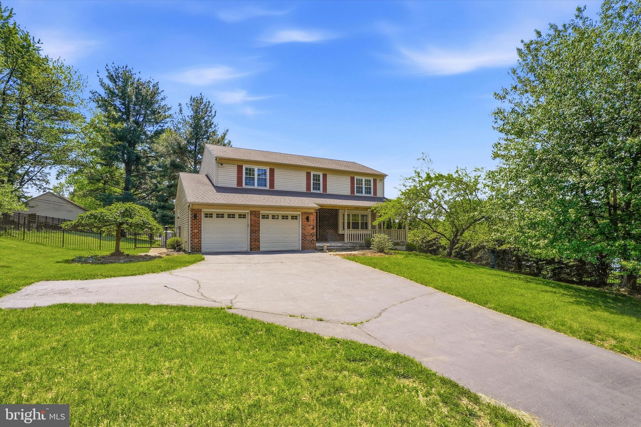 WHITPAIN WOODS - Residential