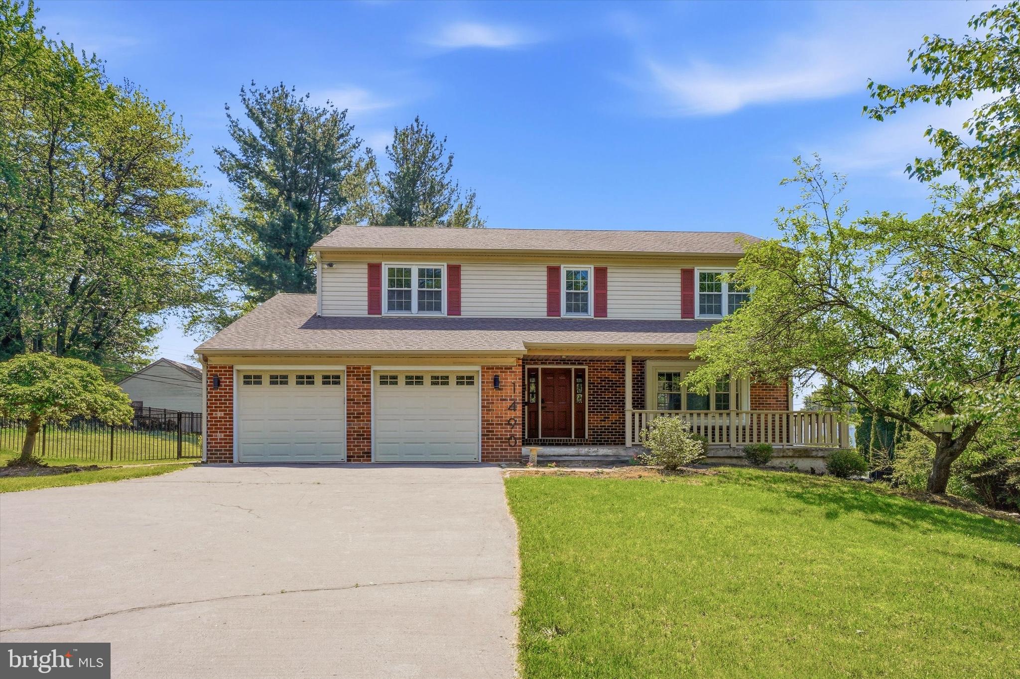 WHITPAIN WOODS - Residential