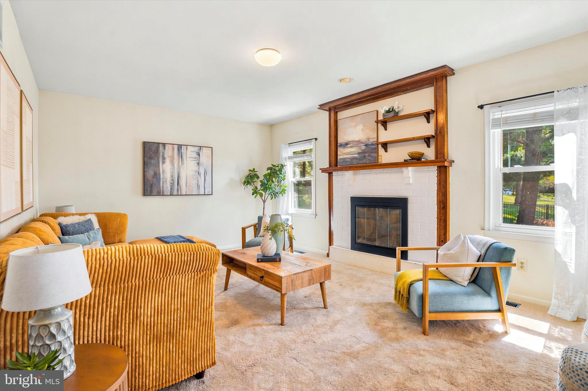 WHITPAIN WOODS - Residential