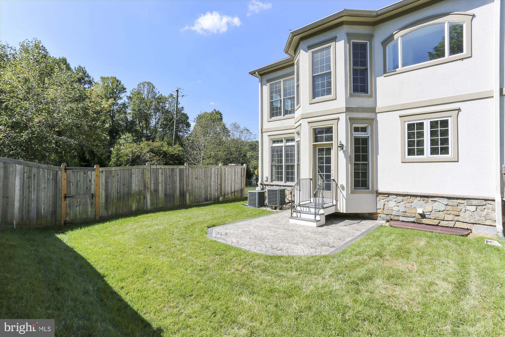 RIVER QUARRY - Residential Lease