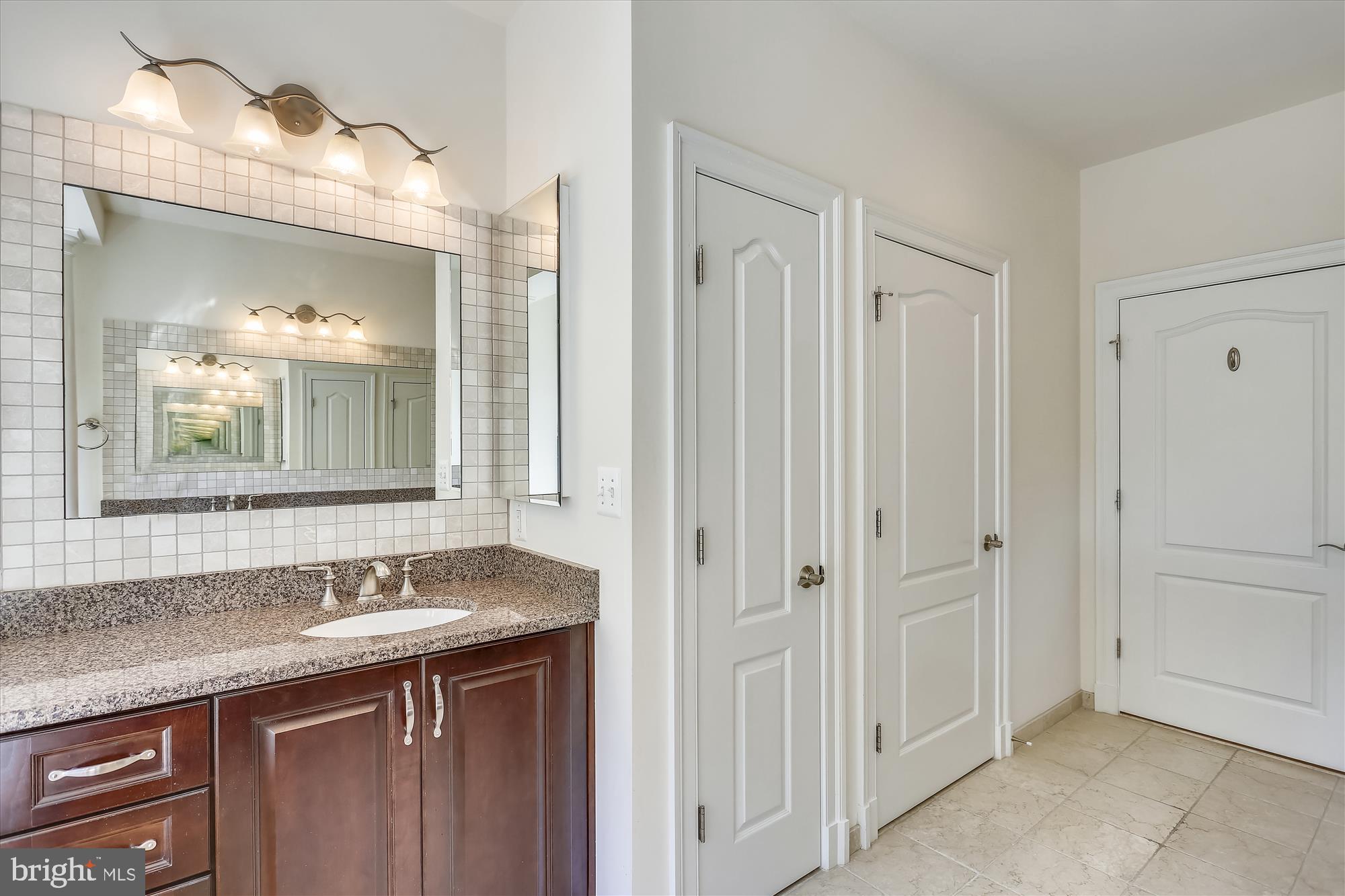 RIVER QUARRY - Residential Lease