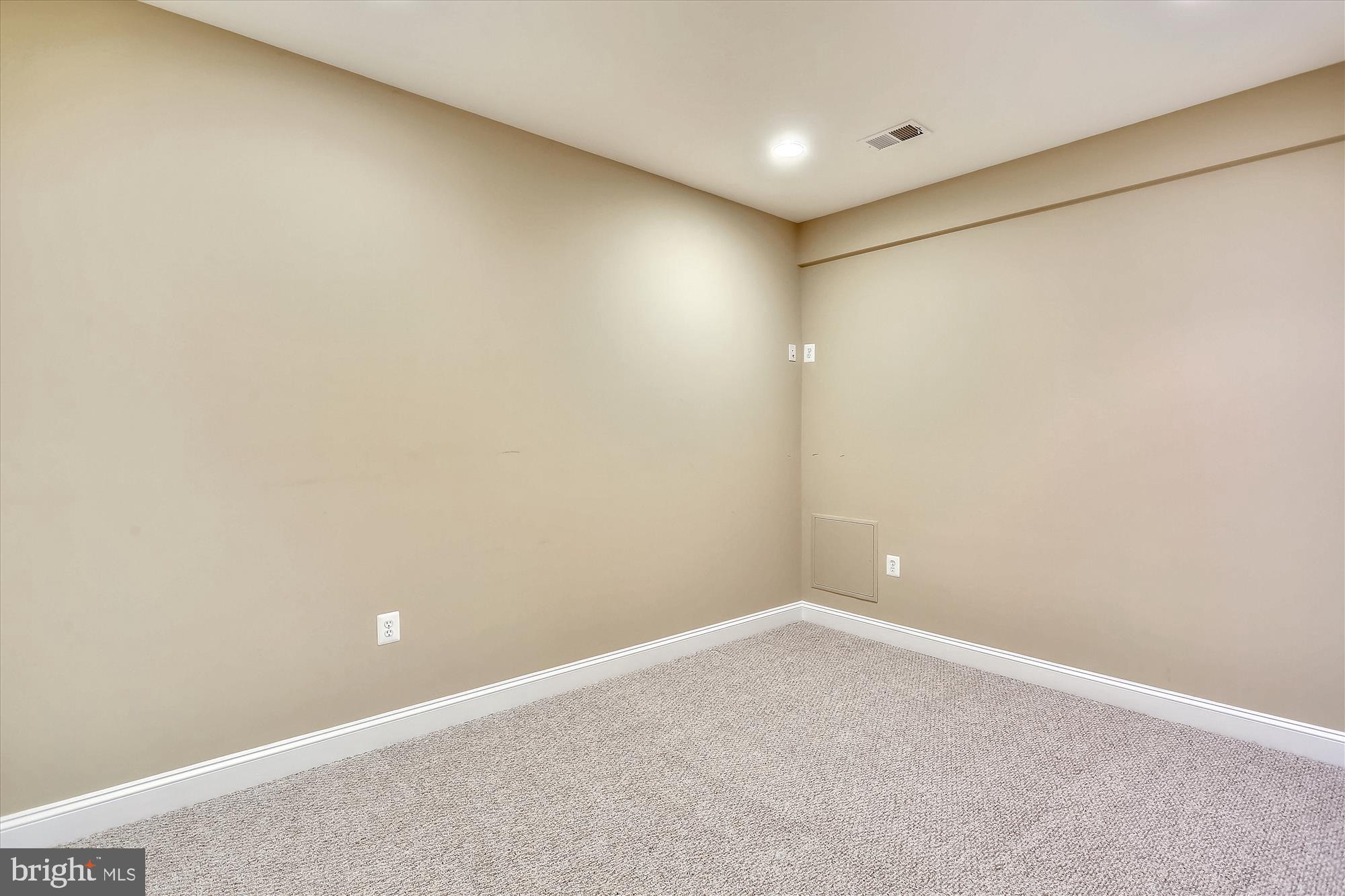 RIVER QUARRY - Residential Lease