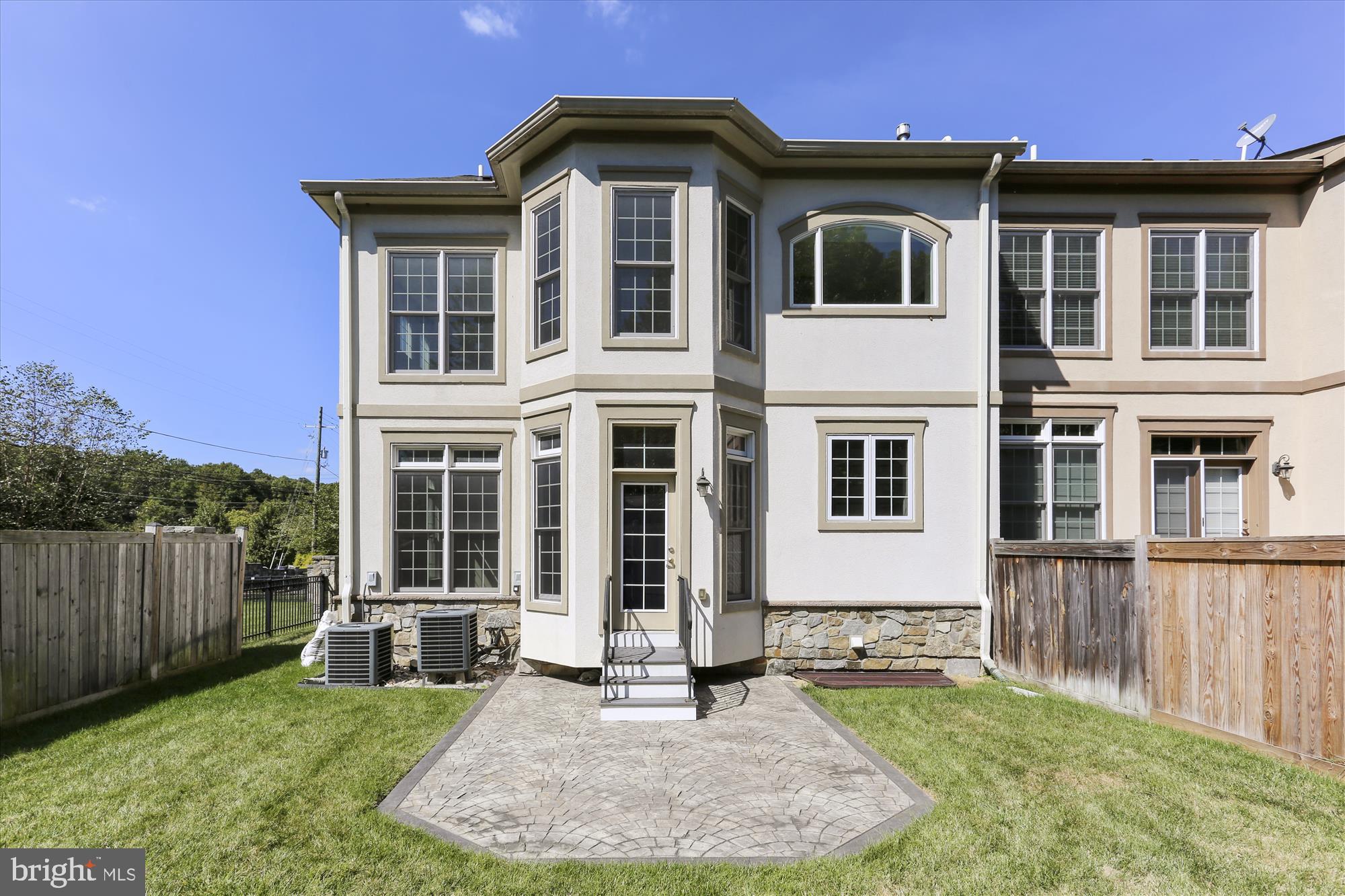 RIVER QUARRY - Residential Lease