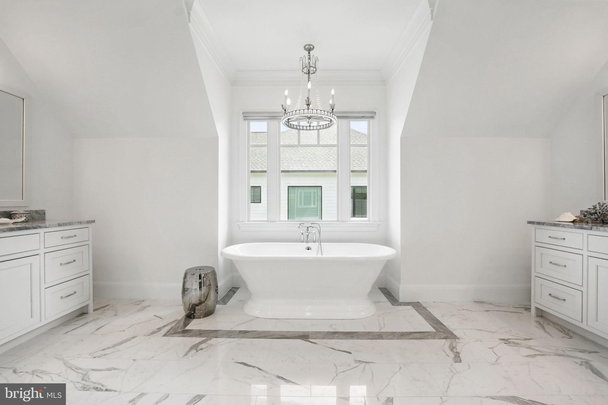 BRYN MAWR - Residential