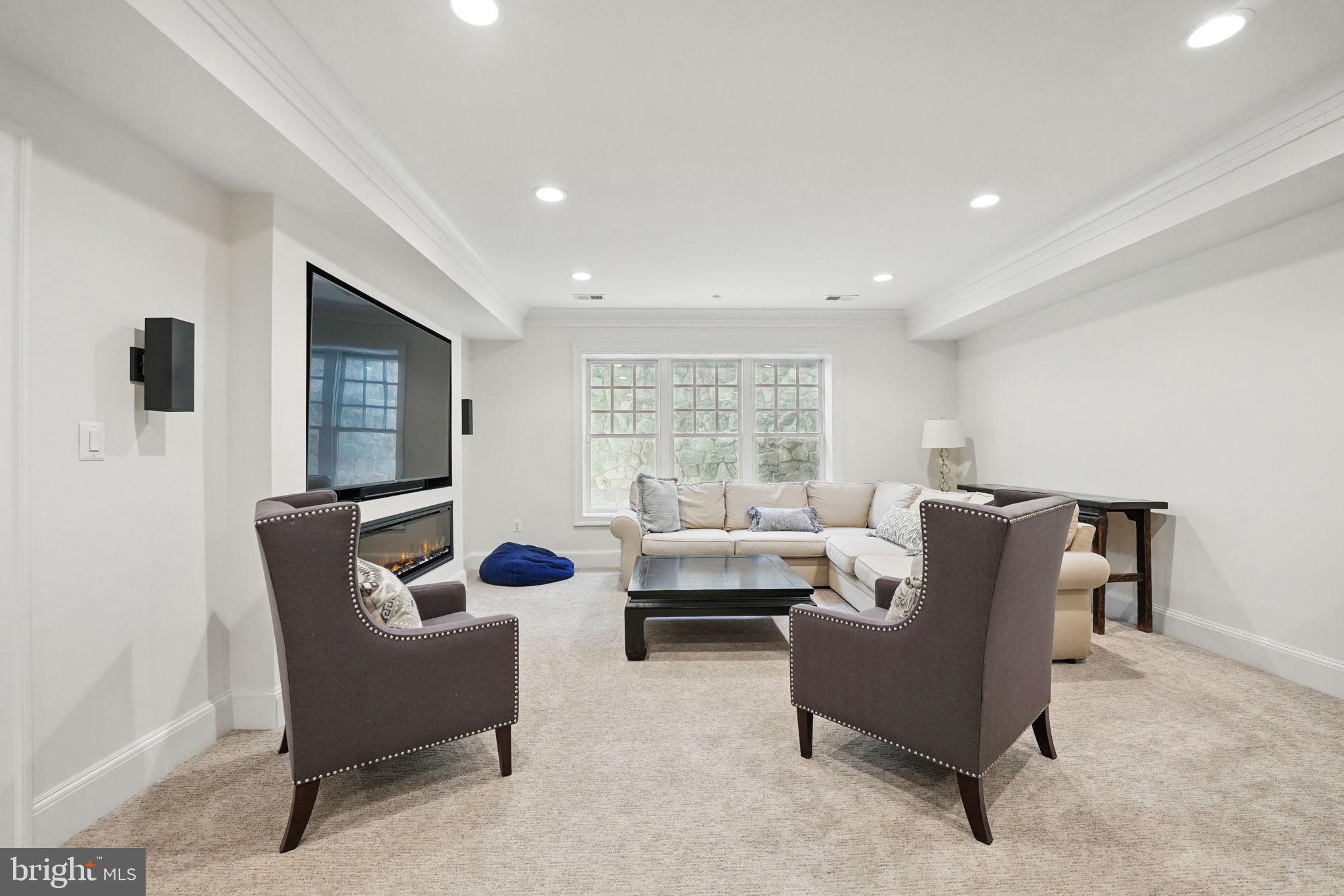 BRYN MAWR - Residential