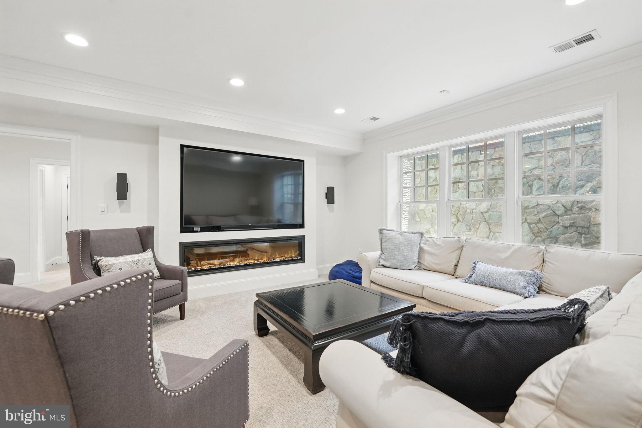 BRYN MAWR - Residential