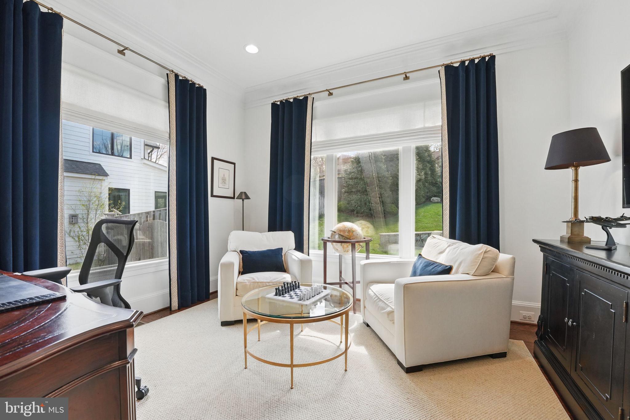 BRYN MAWR - Residential