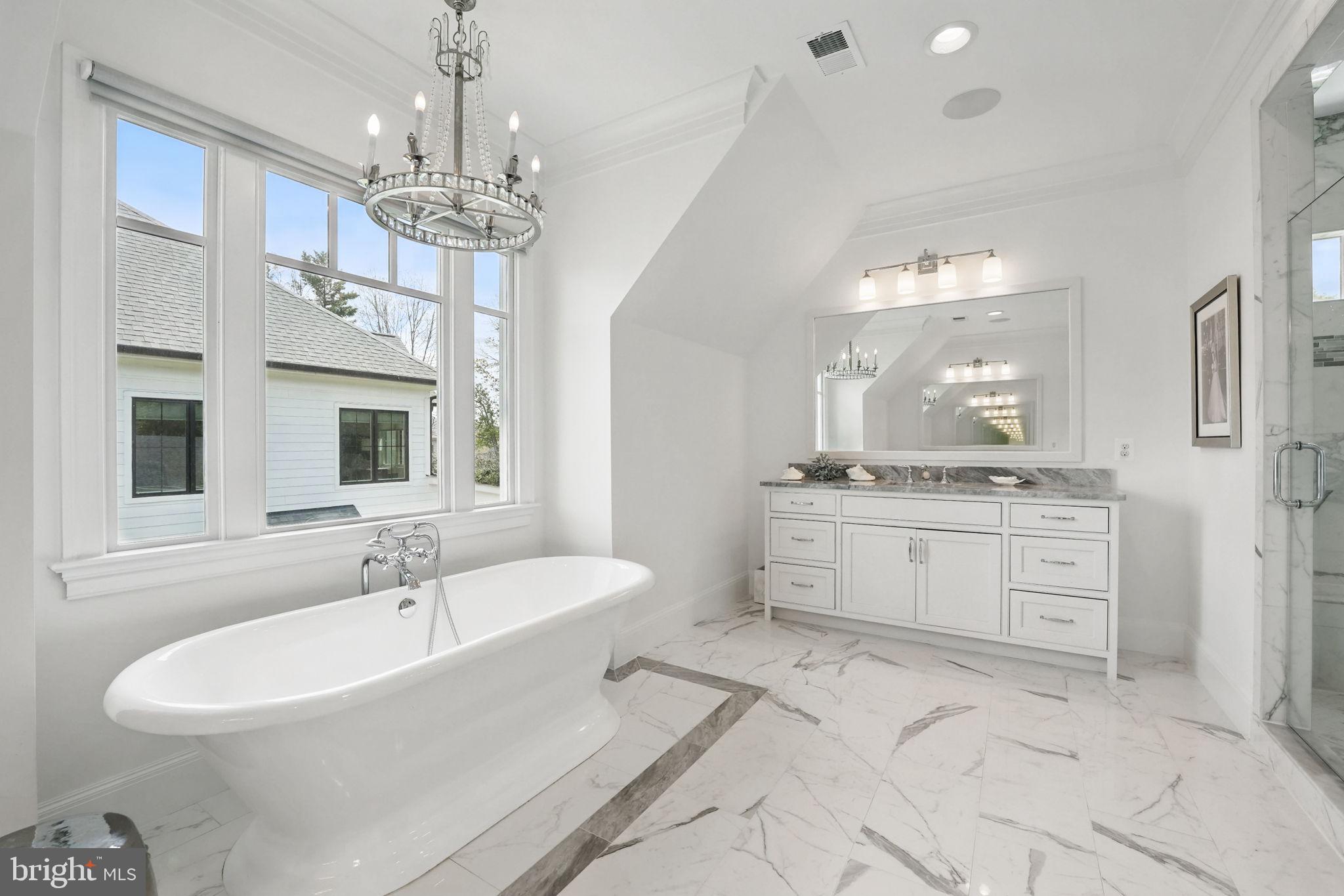 BRYN MAWR - Residential