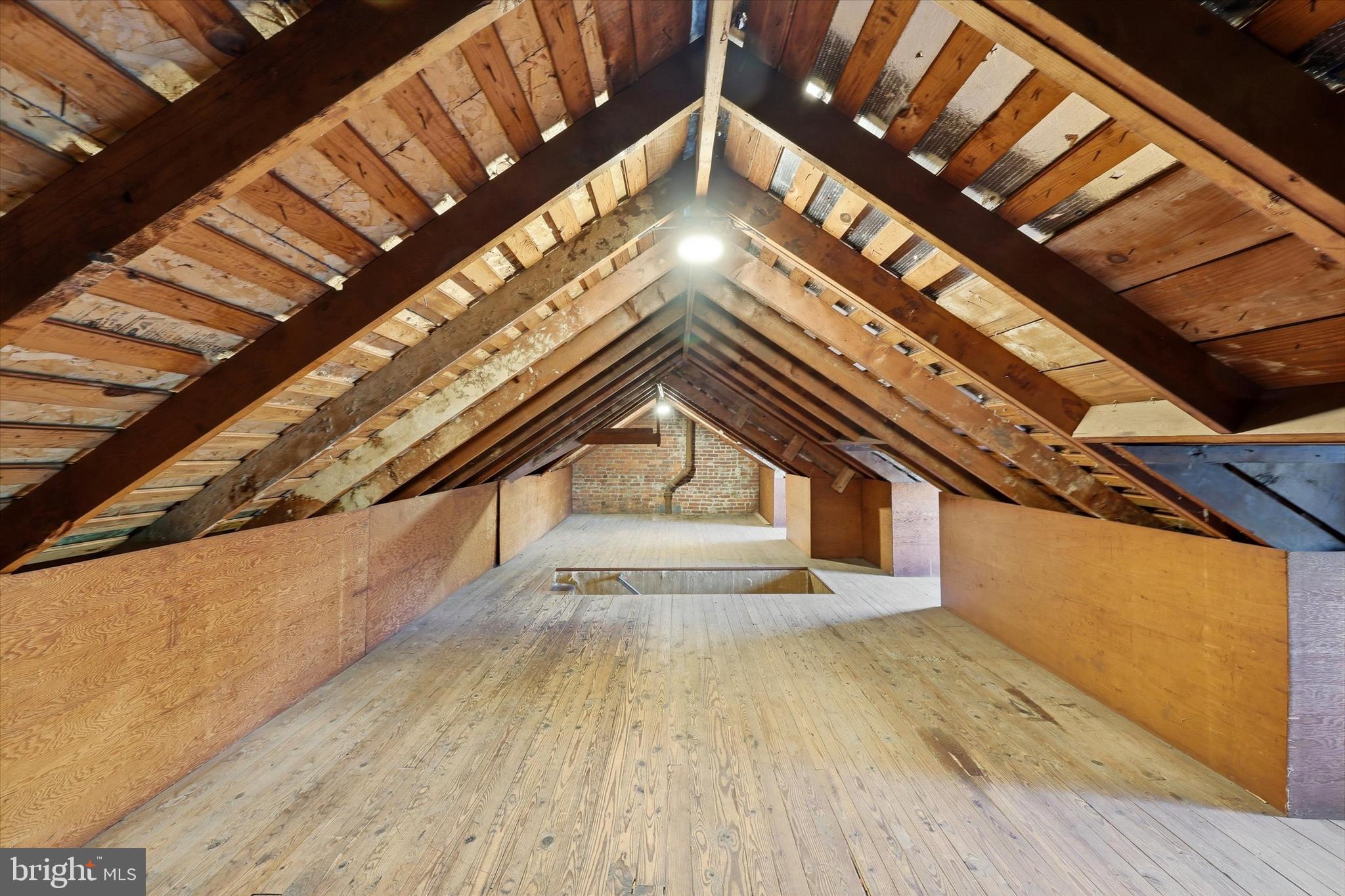 LANSDOWNE - Residential