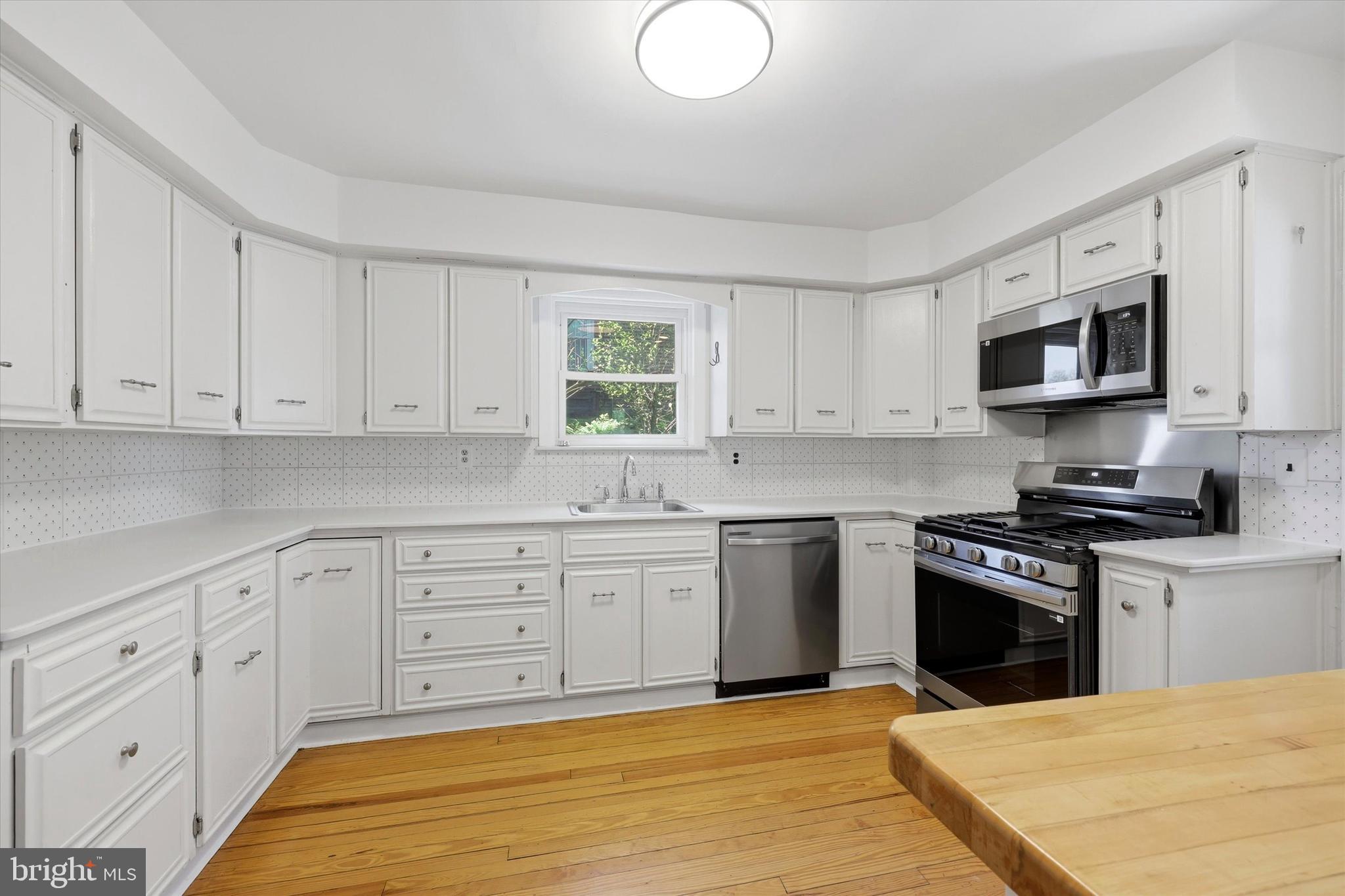 LANSDOWNE - Residential