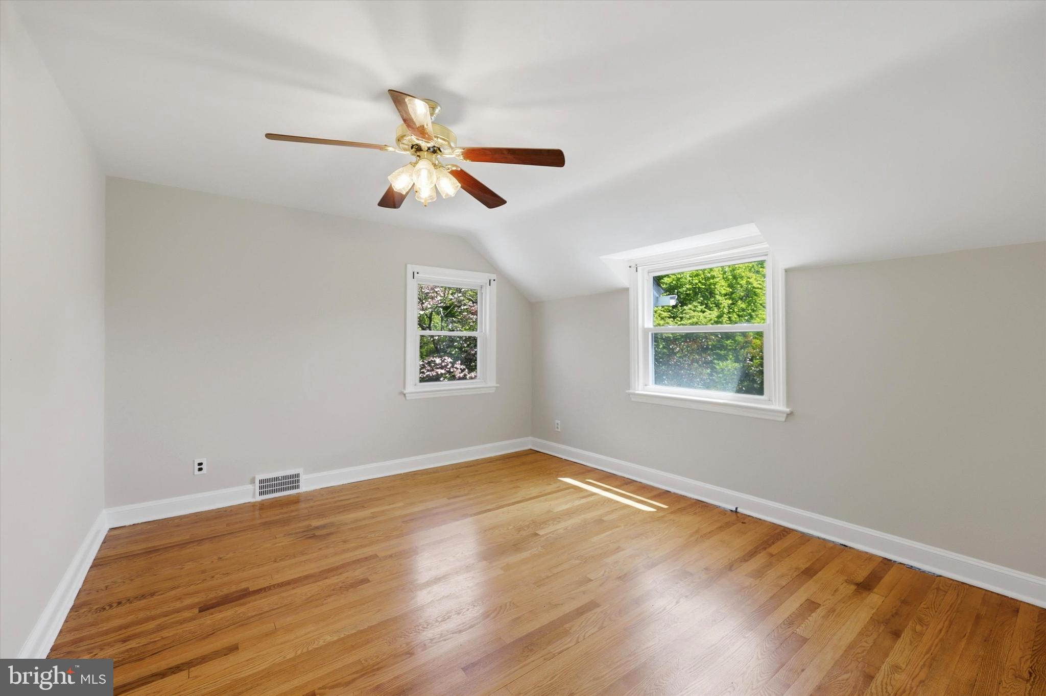 LANSDOWNE - Residential