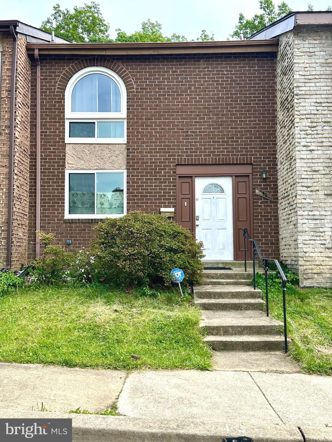 8115 BIRD LANE