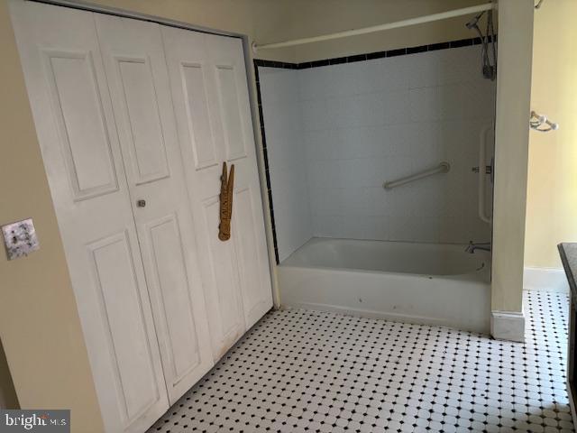 NORRISTOWN - Residential