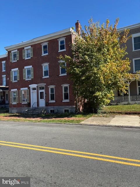 NORRISTOWN - Residential