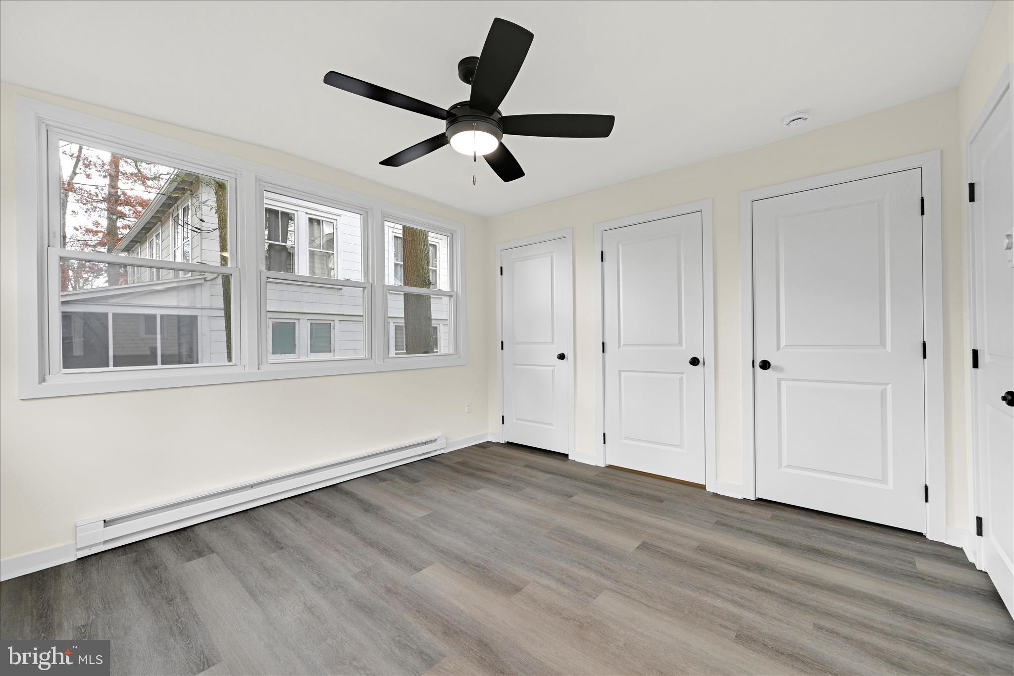 DEER LAKE - Residential