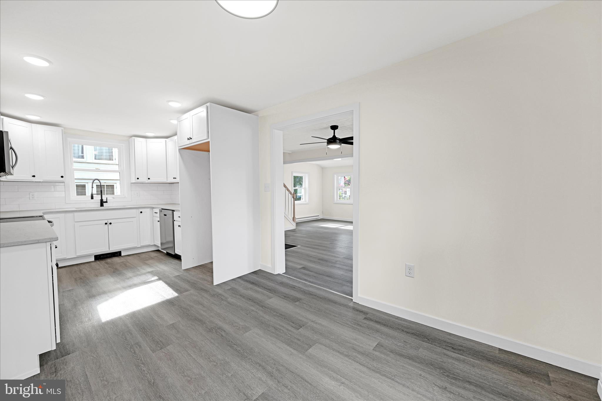 DEER LAKE - Residential