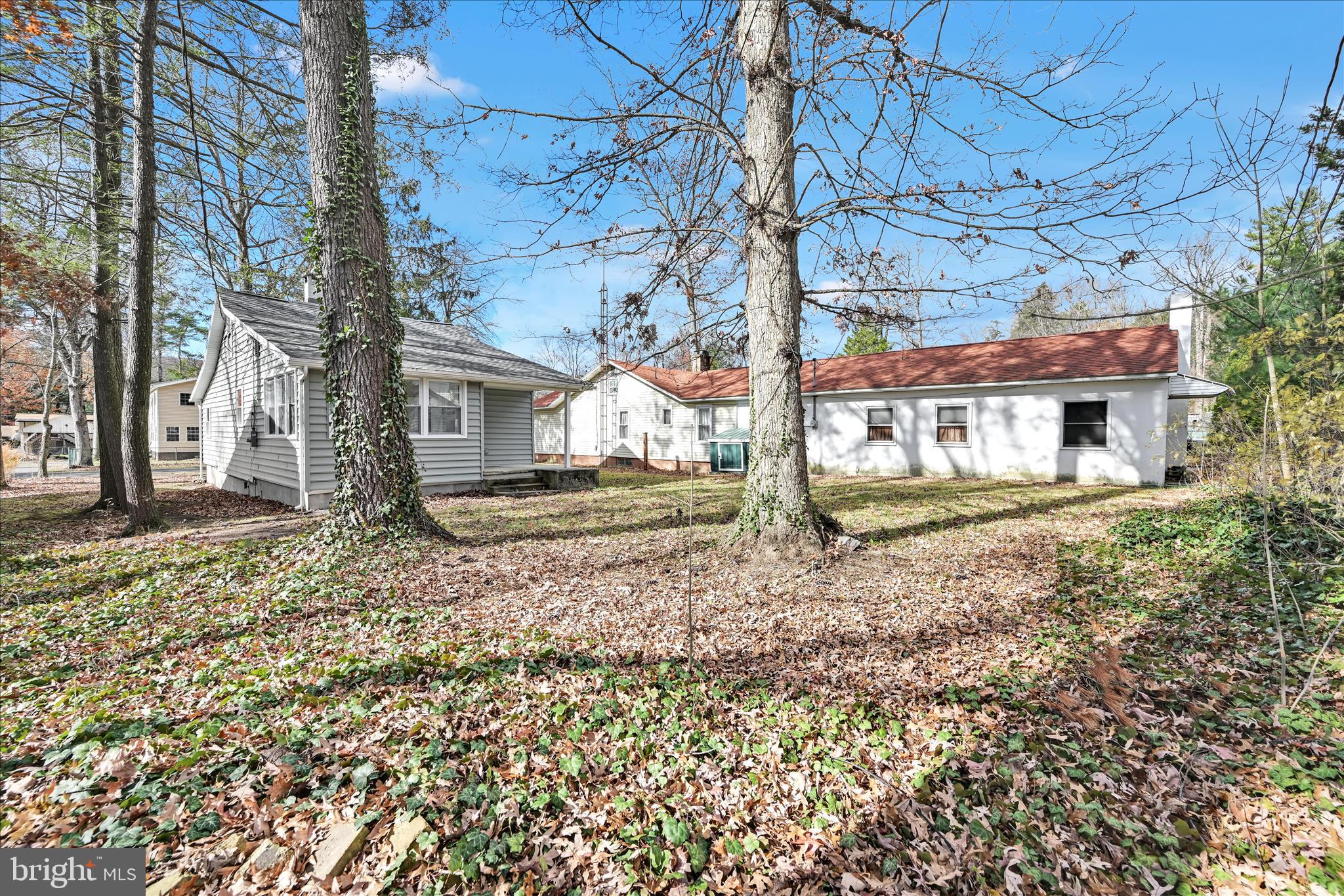 DEER LAKE - Residential