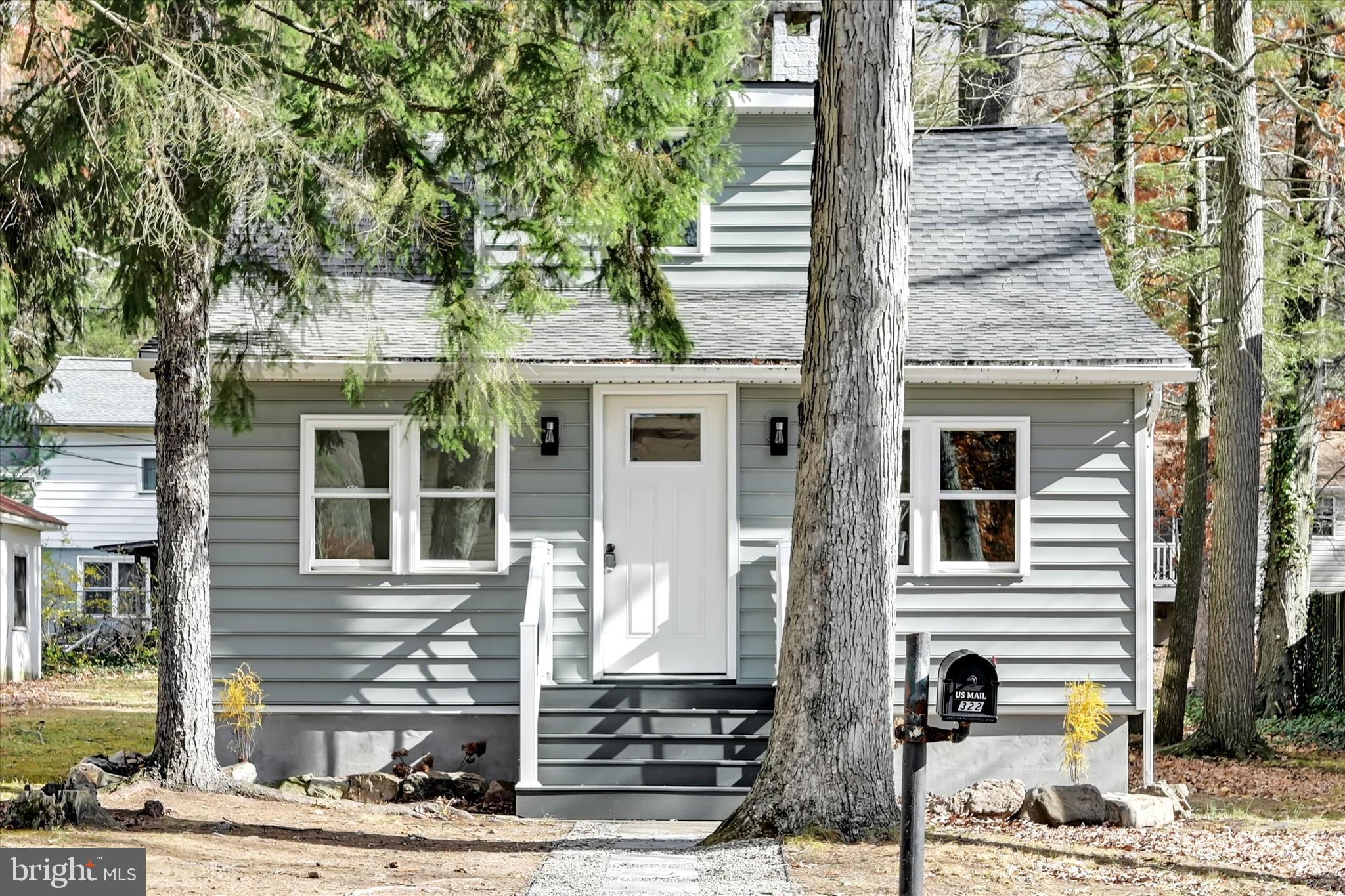 DEER LAKE - Residential