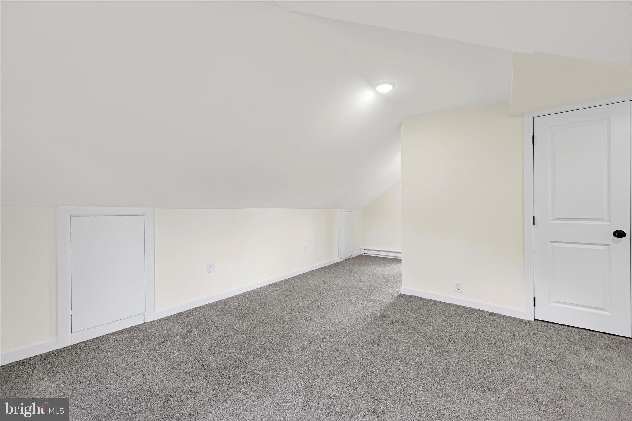 DEER LAKE - Residential