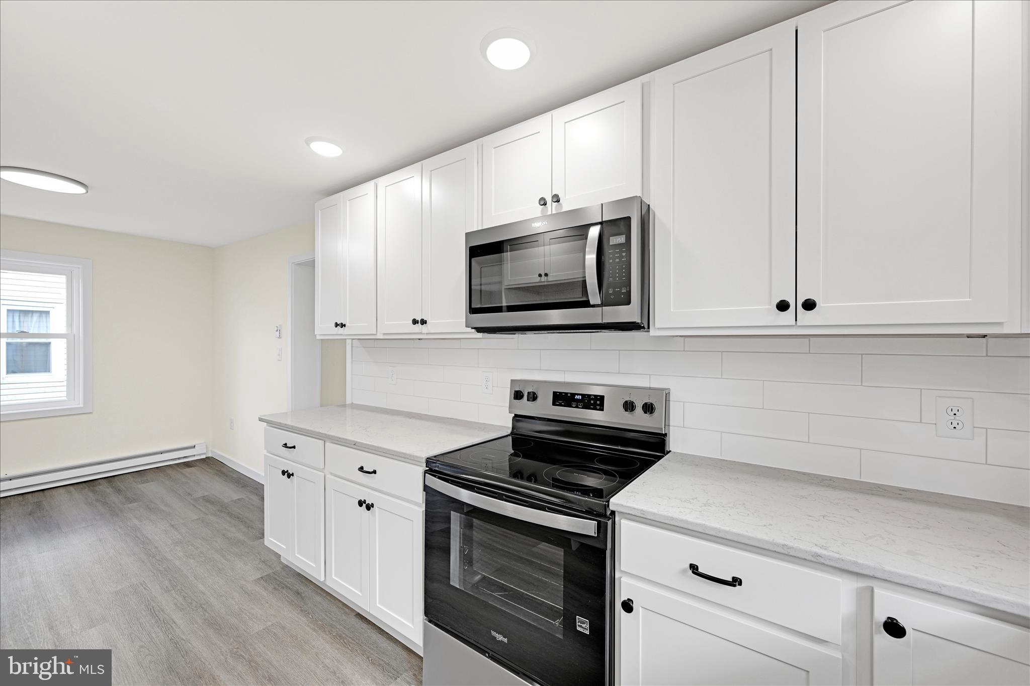 DEER LAKE - Residential