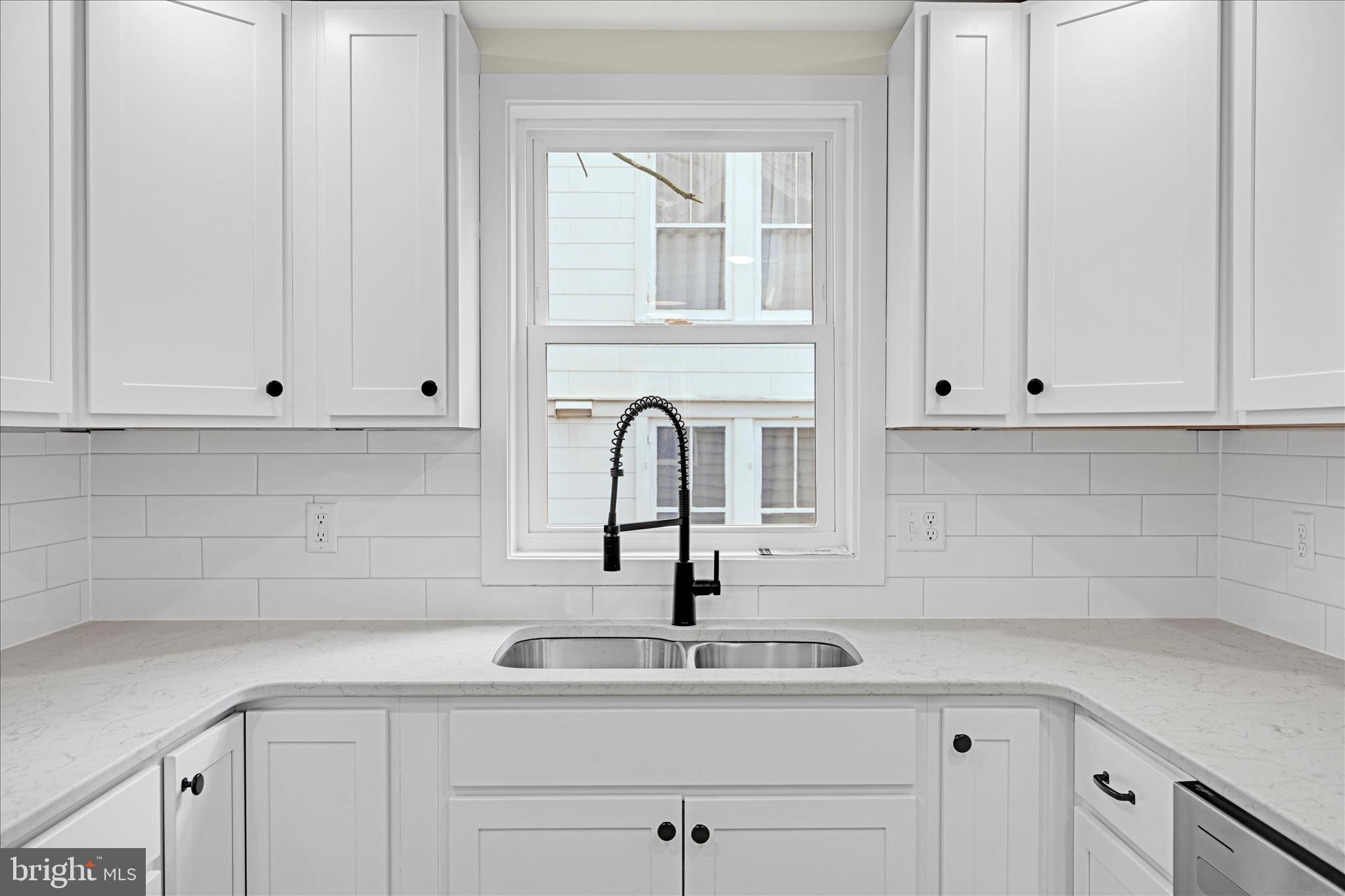 DEER LAKE - Residential