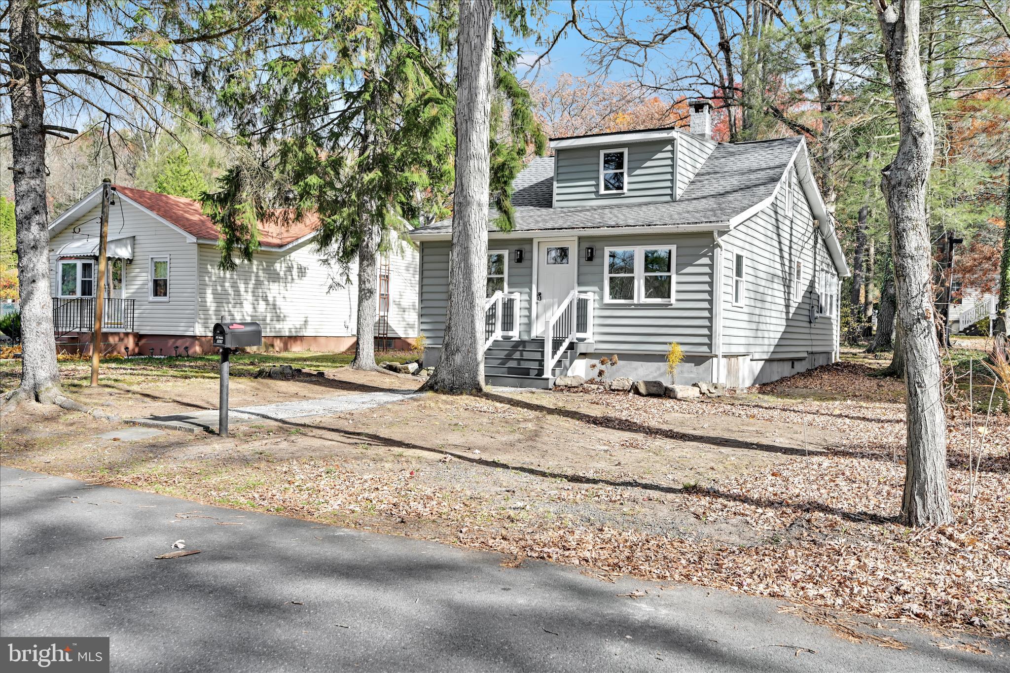 DEER LAKE - Residential