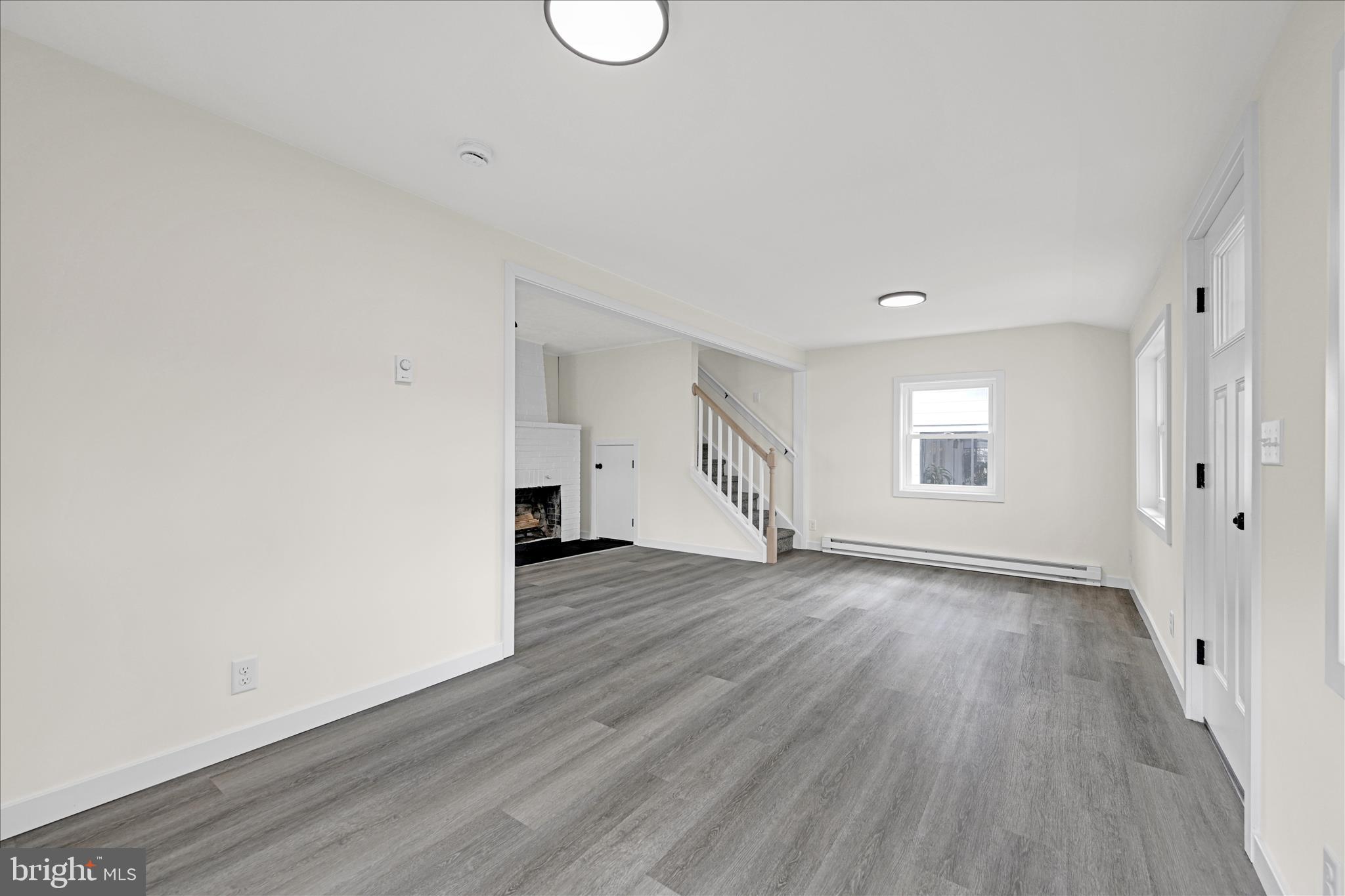 DEER LAKE - Residential