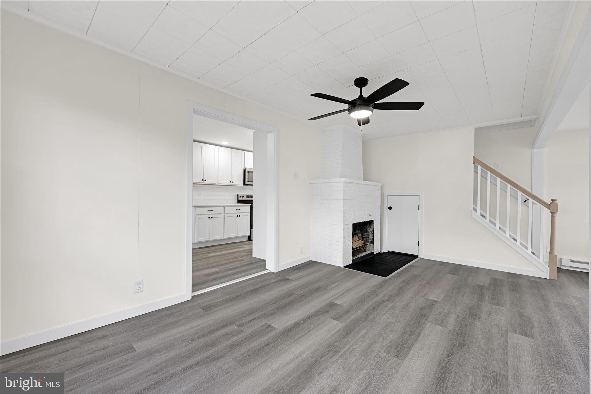 DEER LAKE - Residential