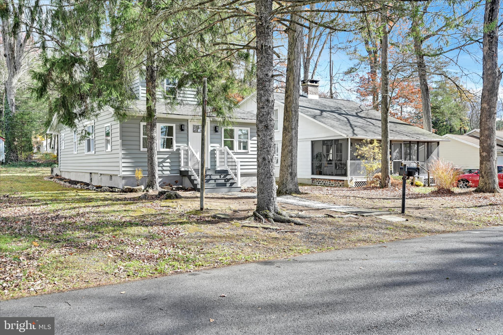 DEER LAKE - Residential