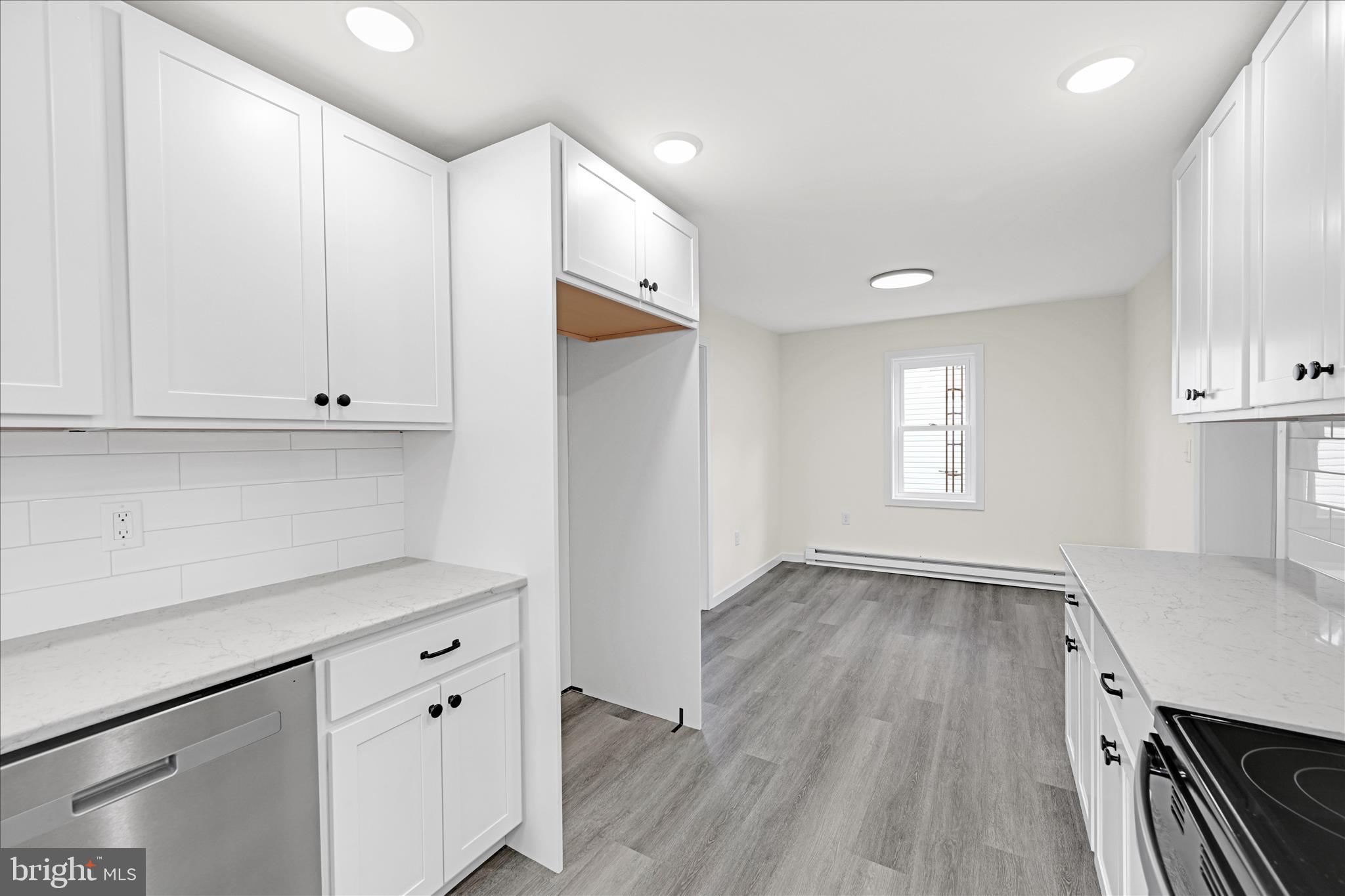 DEER LAKE - Residential