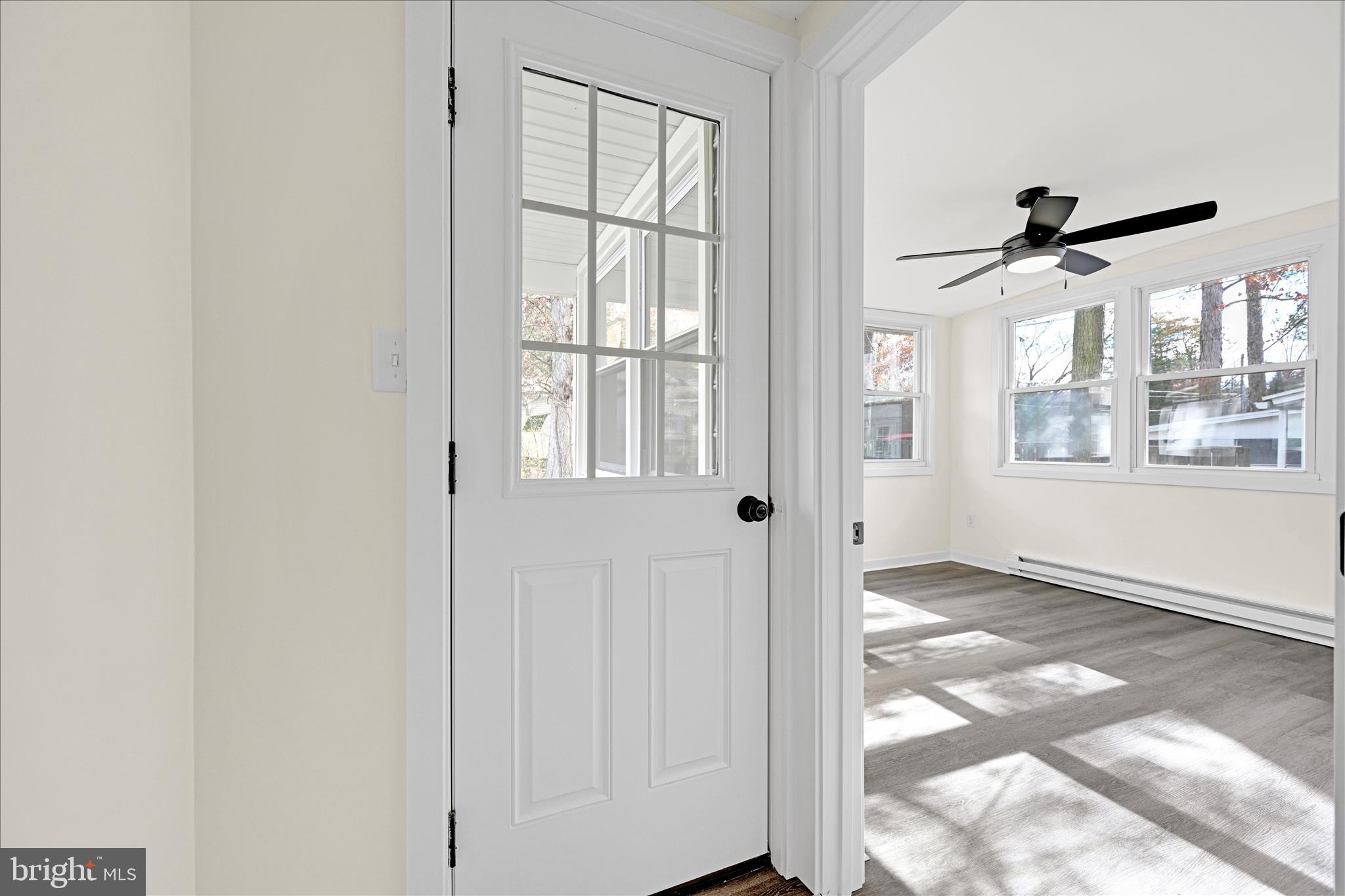 DEER LAKE - Residential