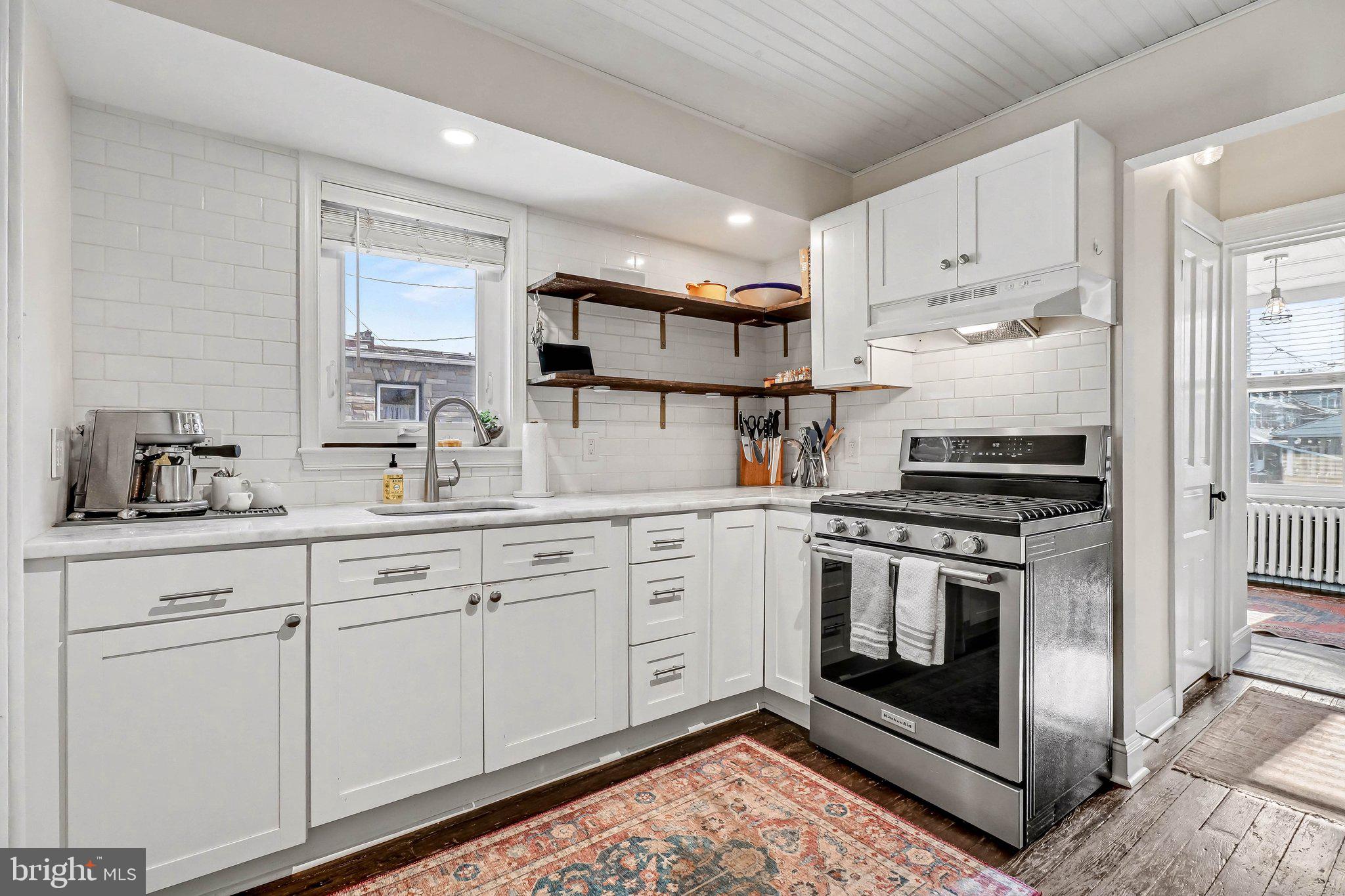 WEST END OF CITY - Residential