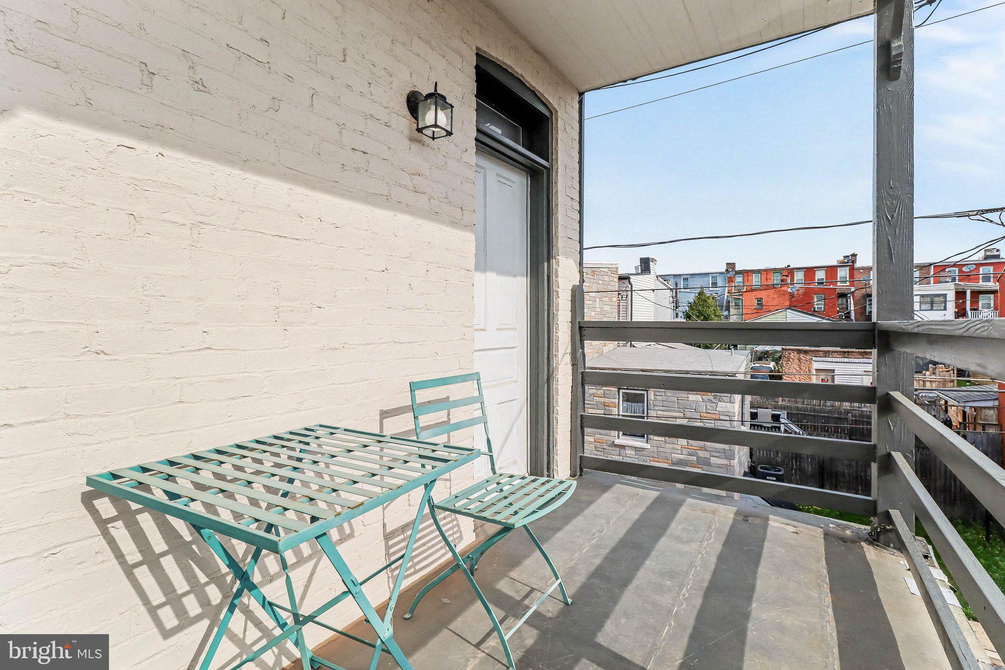 WEST END OF CITY - Residential