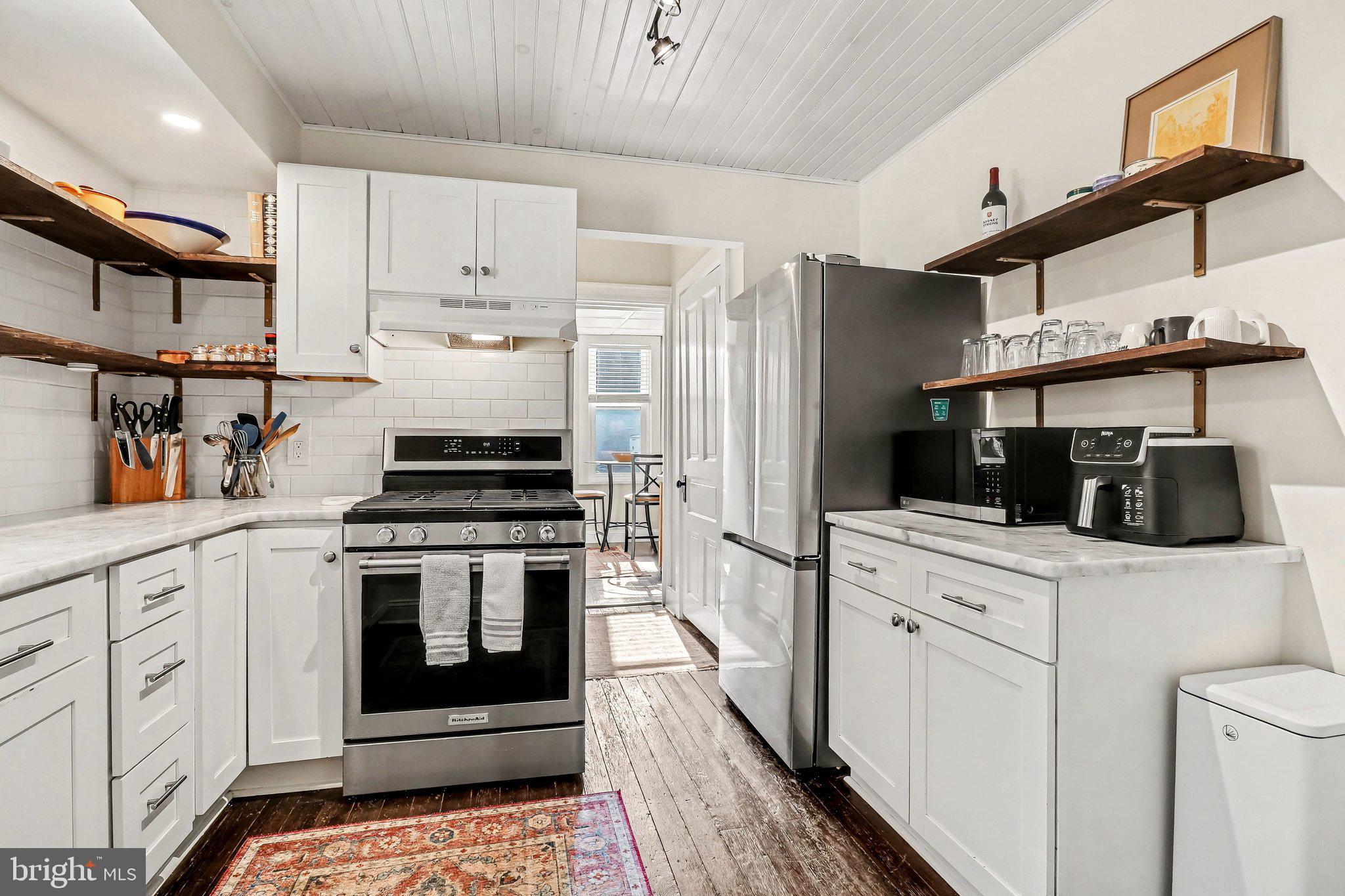 WEST END OF CITY - Residential