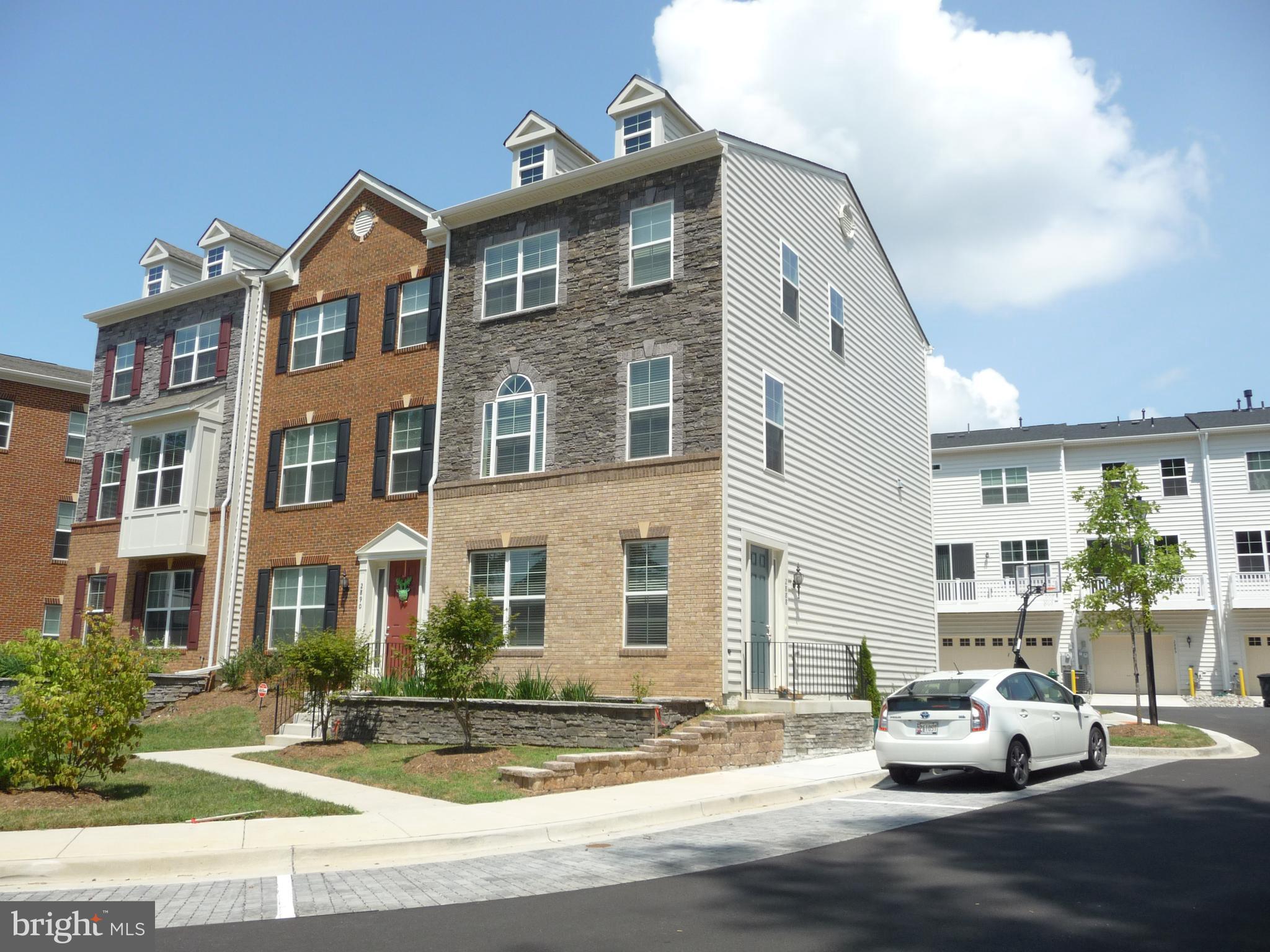 KENSINGTON HEIGHTS - Residential Lease