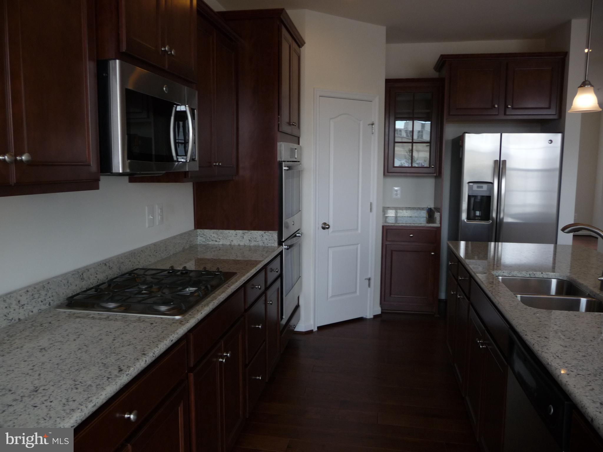 KENSINGTON HEIGHTS - Residential Lease