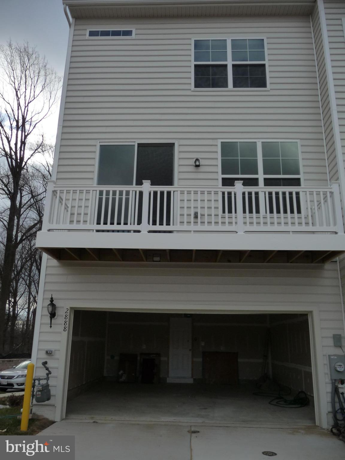 KENSINGTON HEIGHTS - Residential Lease