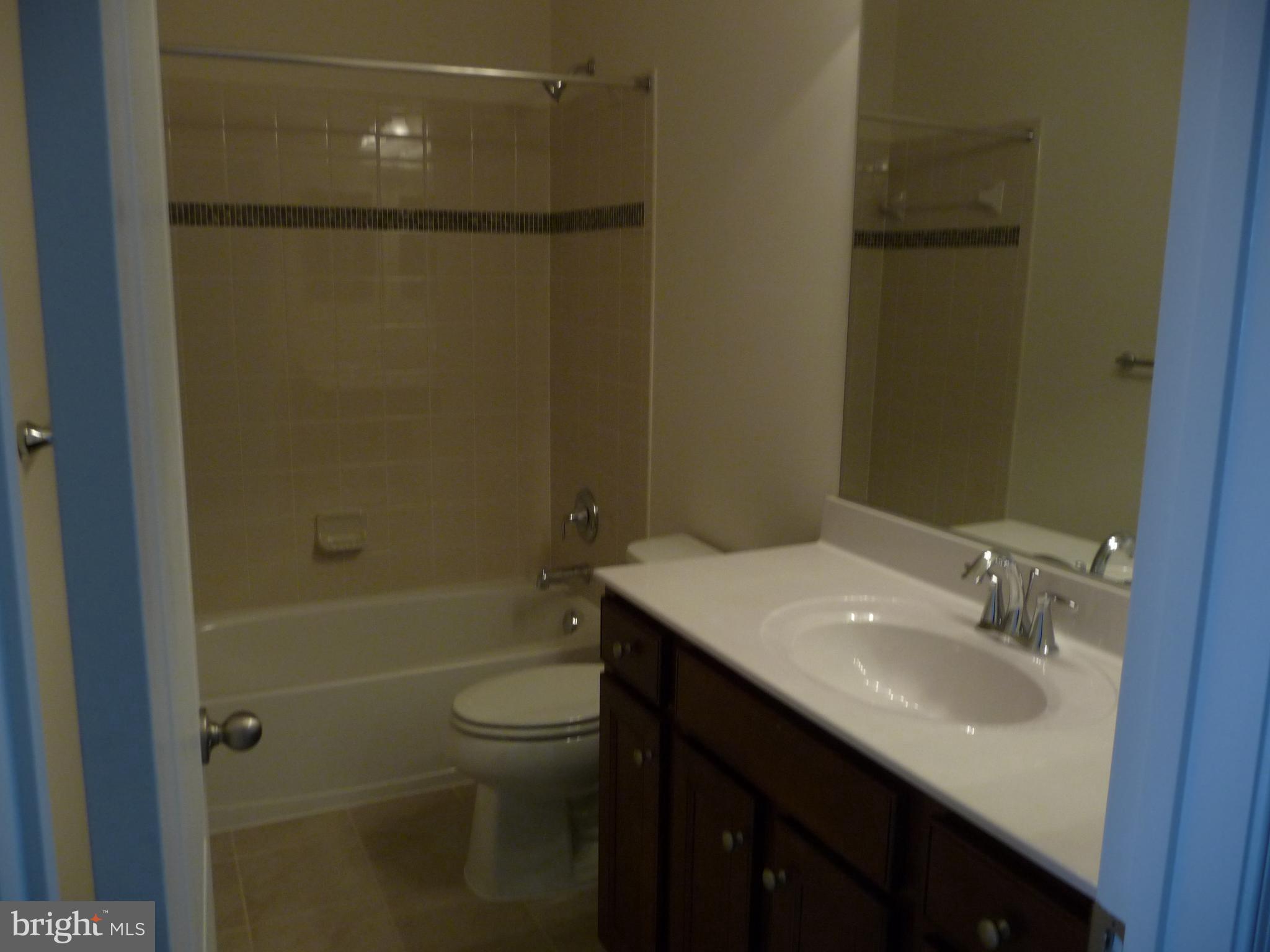 KENSINGTON HEIGHTS - Residential Lease