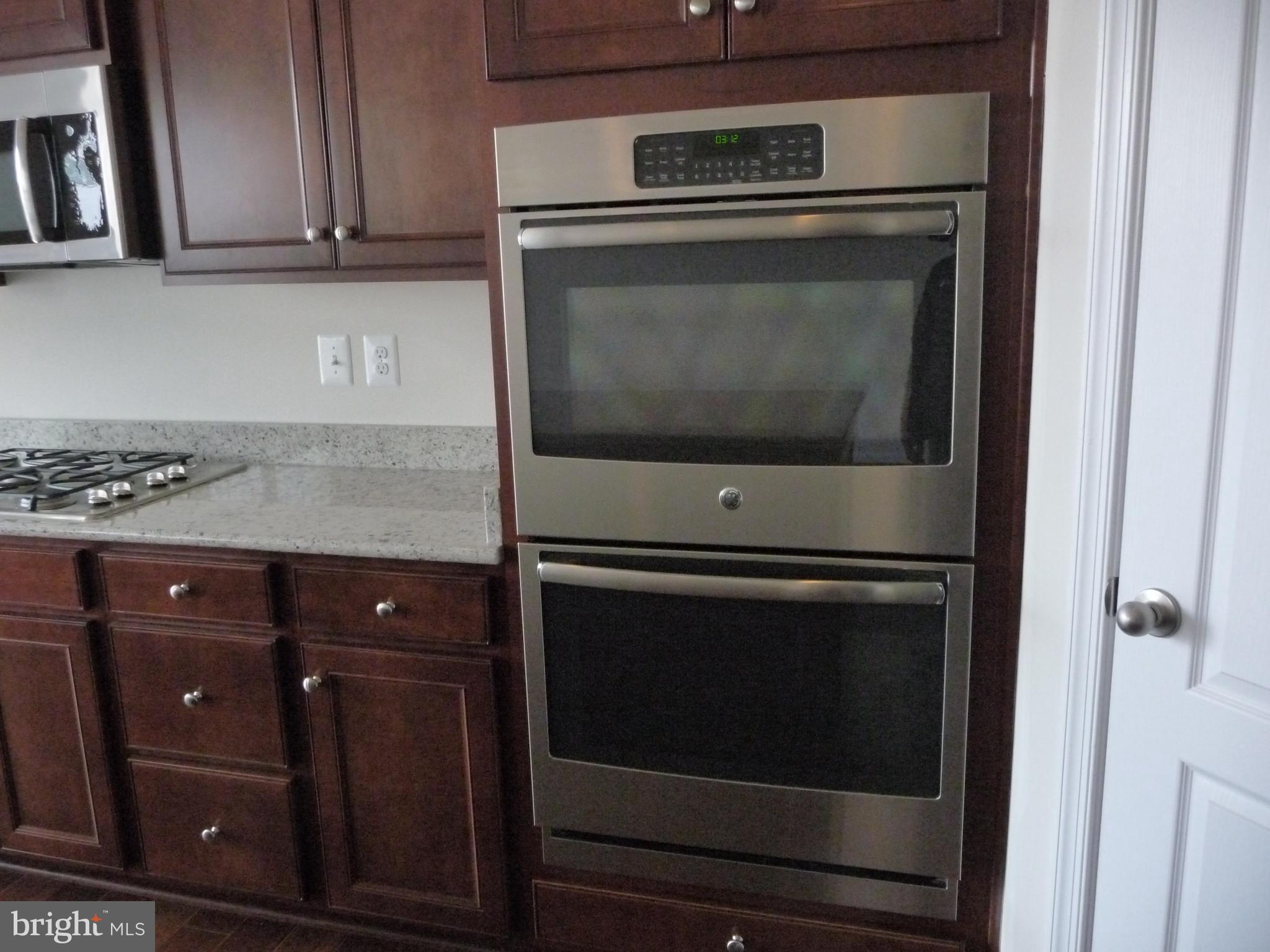 KENSINGTON HEIGHTS - Residential Lease