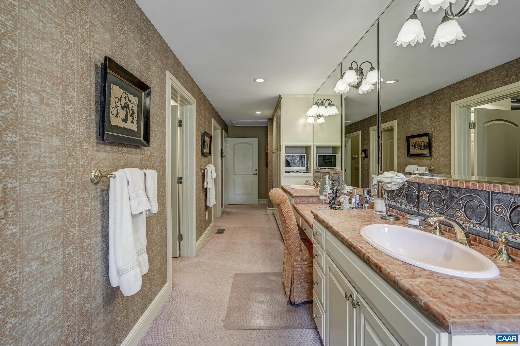 VIRGINIA FARMS - Residential