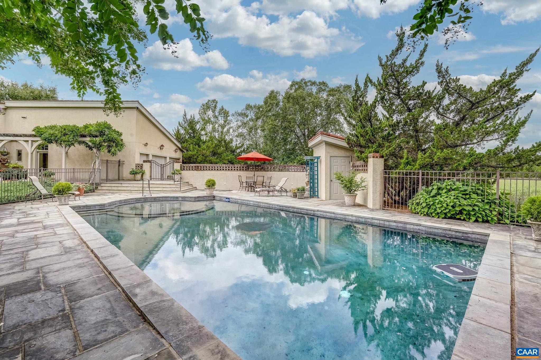 VIRGINIA FARMS - Residential