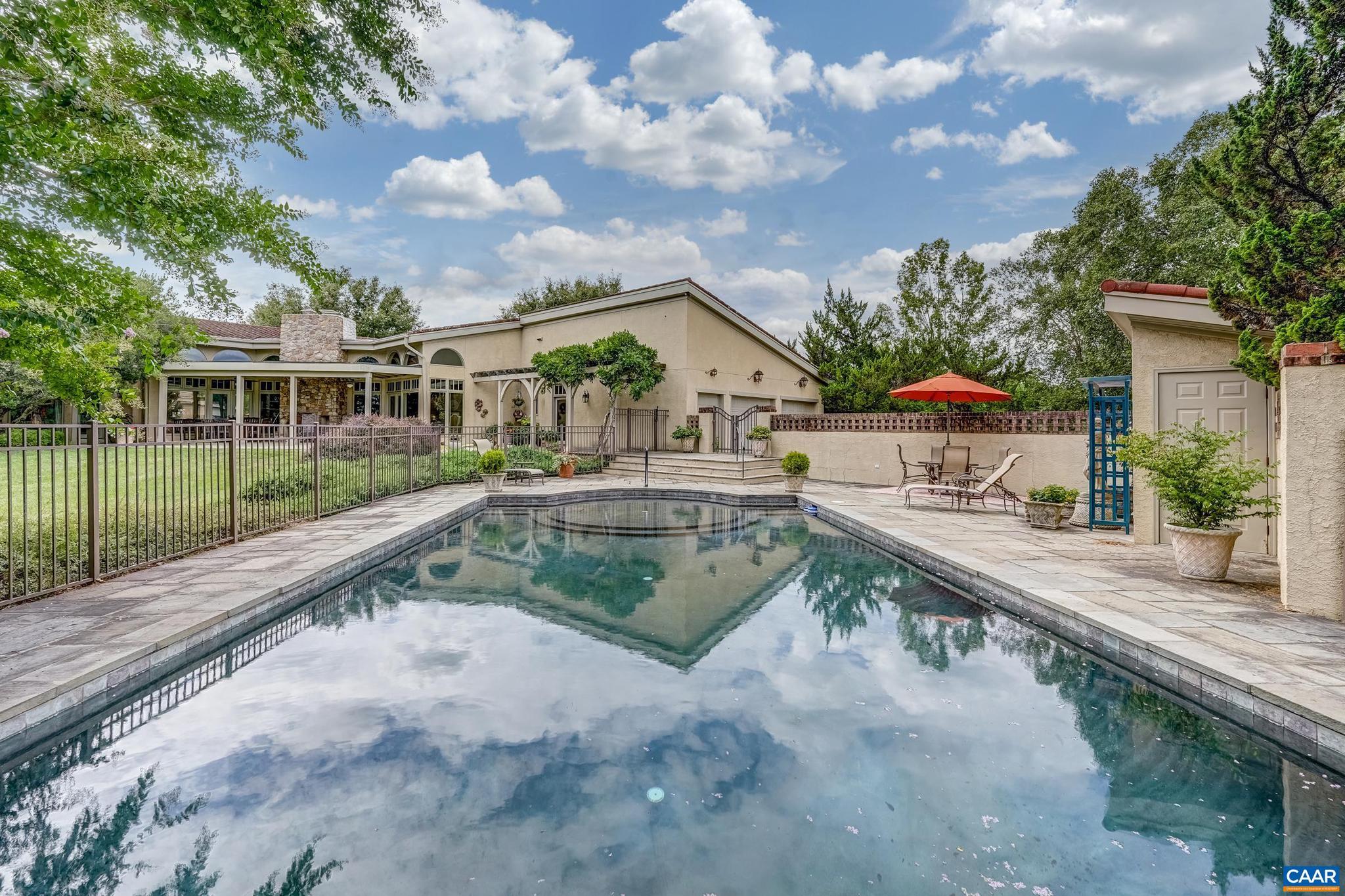 VIRGINIA FARMS - Residential