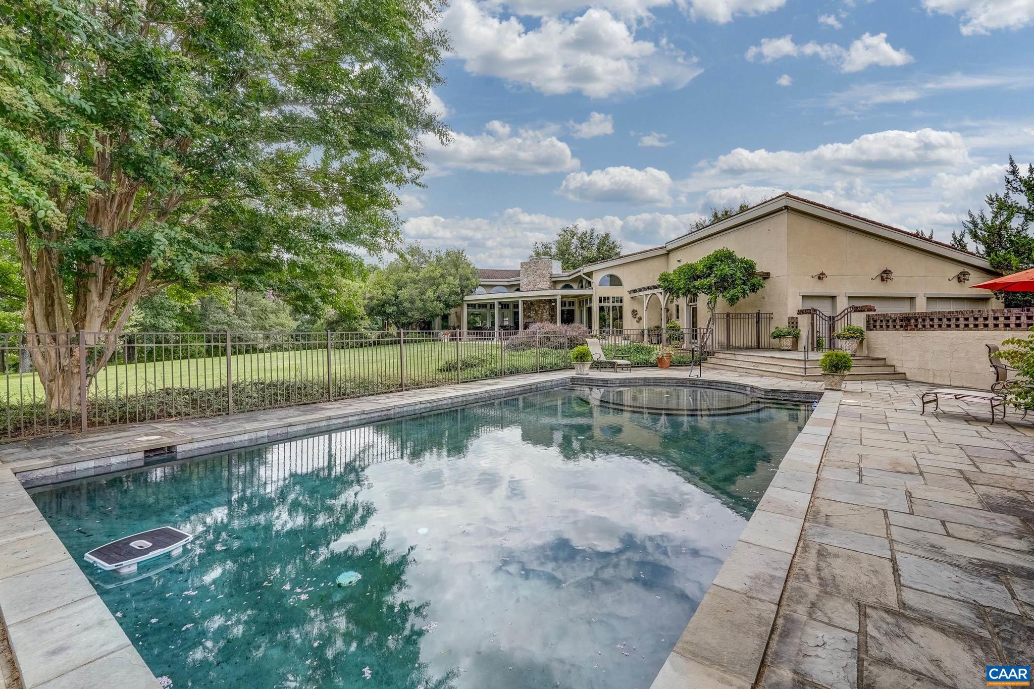 VIRGINIA FARMS - Residential