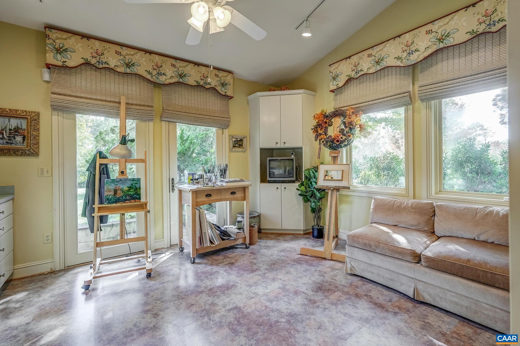 VIRGINIA FARMS - Residential