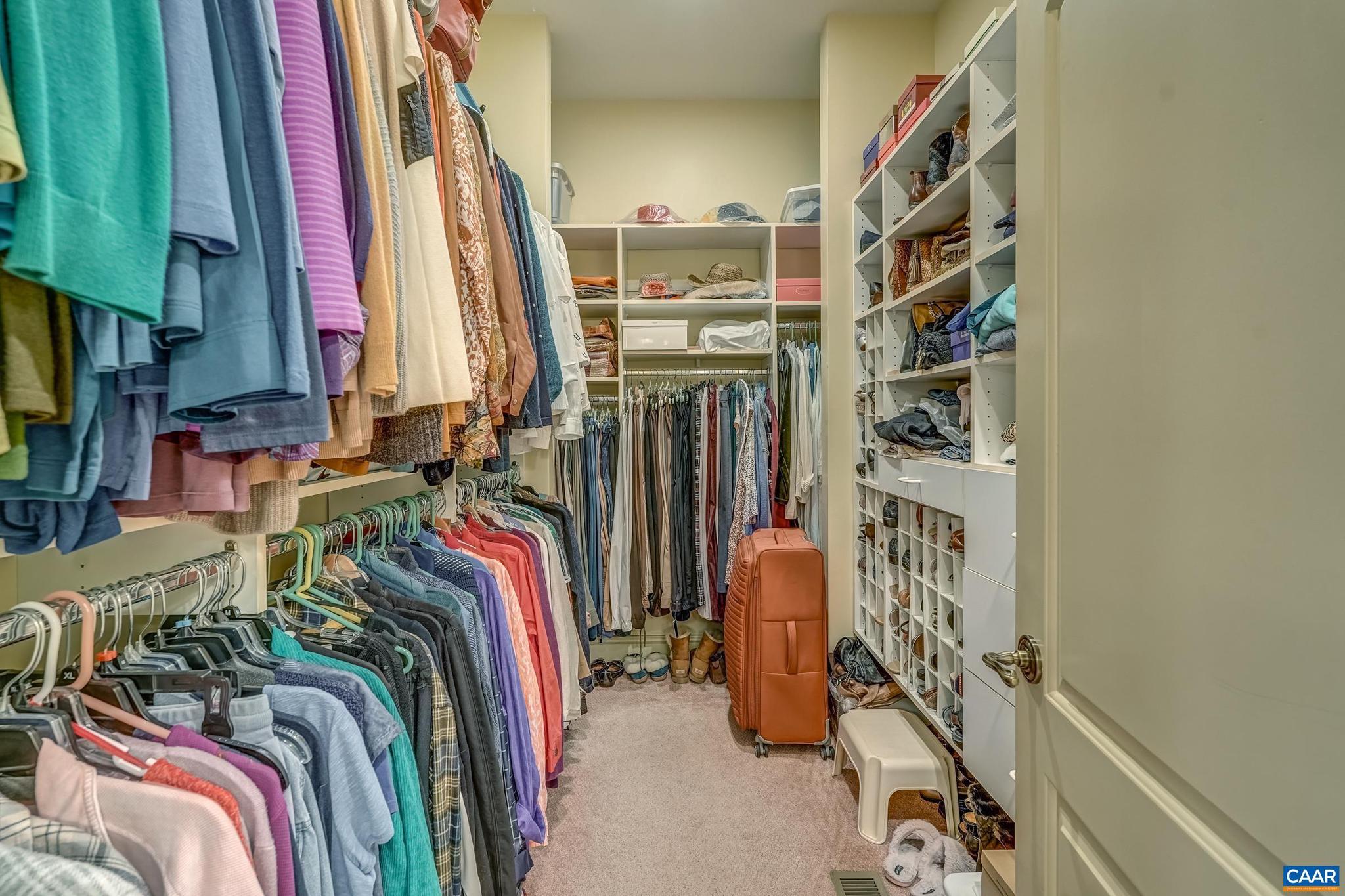 VIRGINIA FARMS - Residential