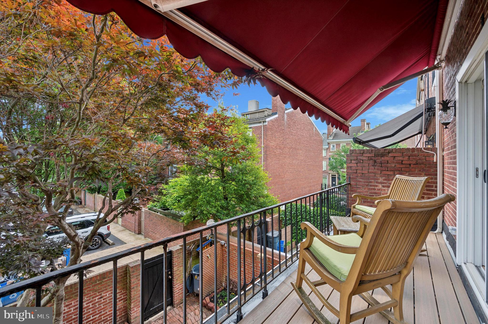 SOCIETY HILL - Residential