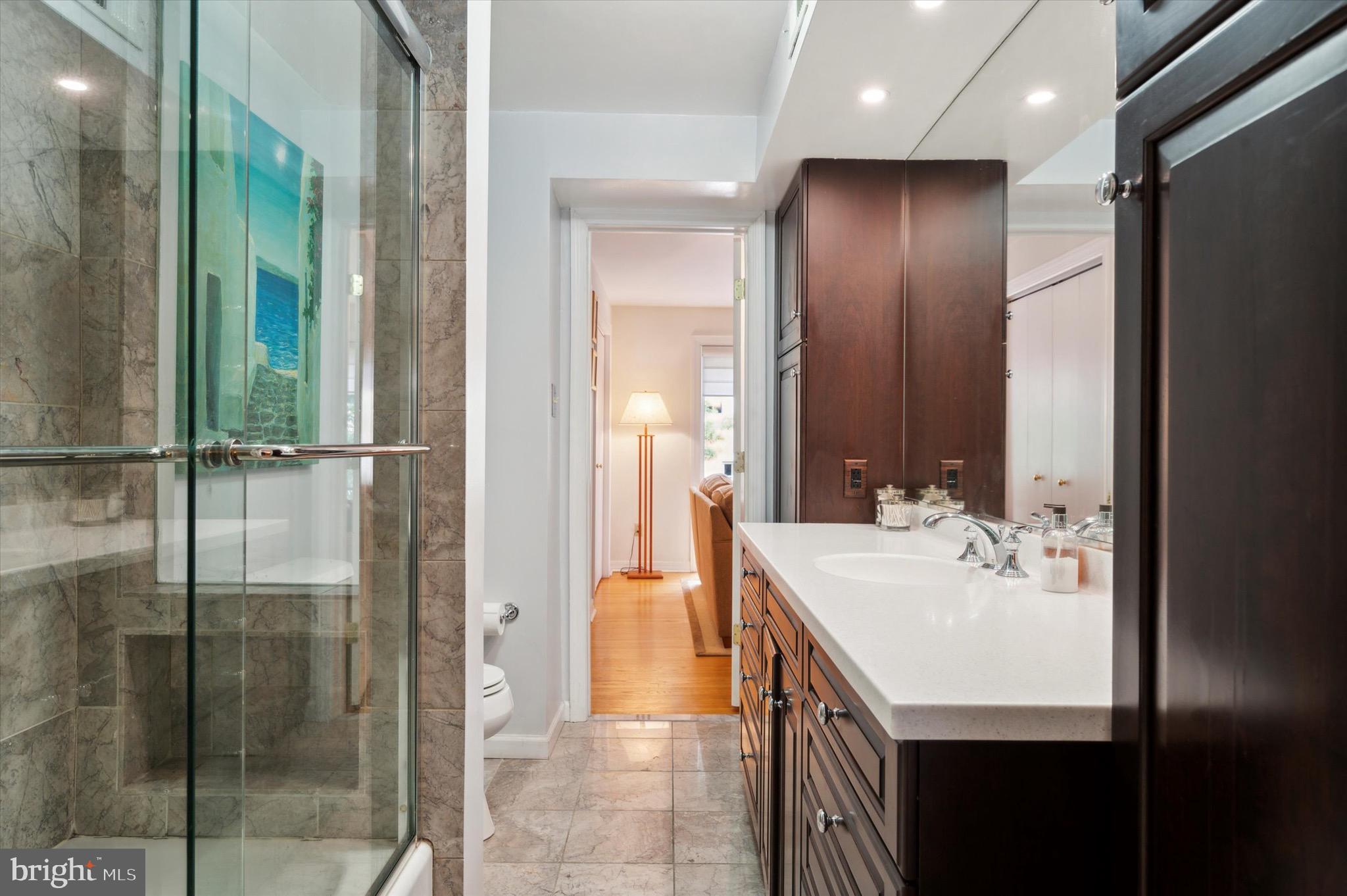 SOCIETY HILL - Residential