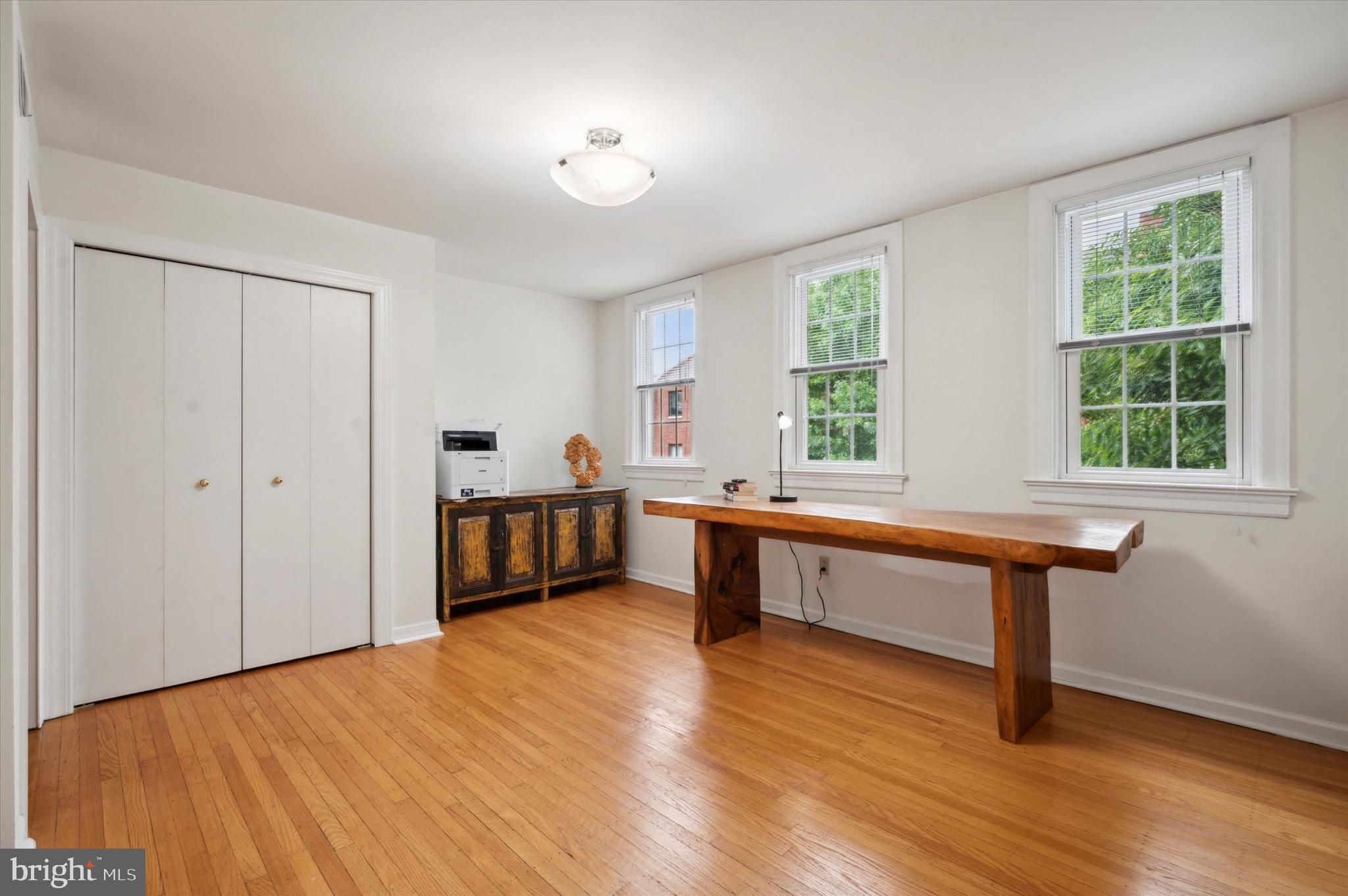 SOCIETY HILL - Residential