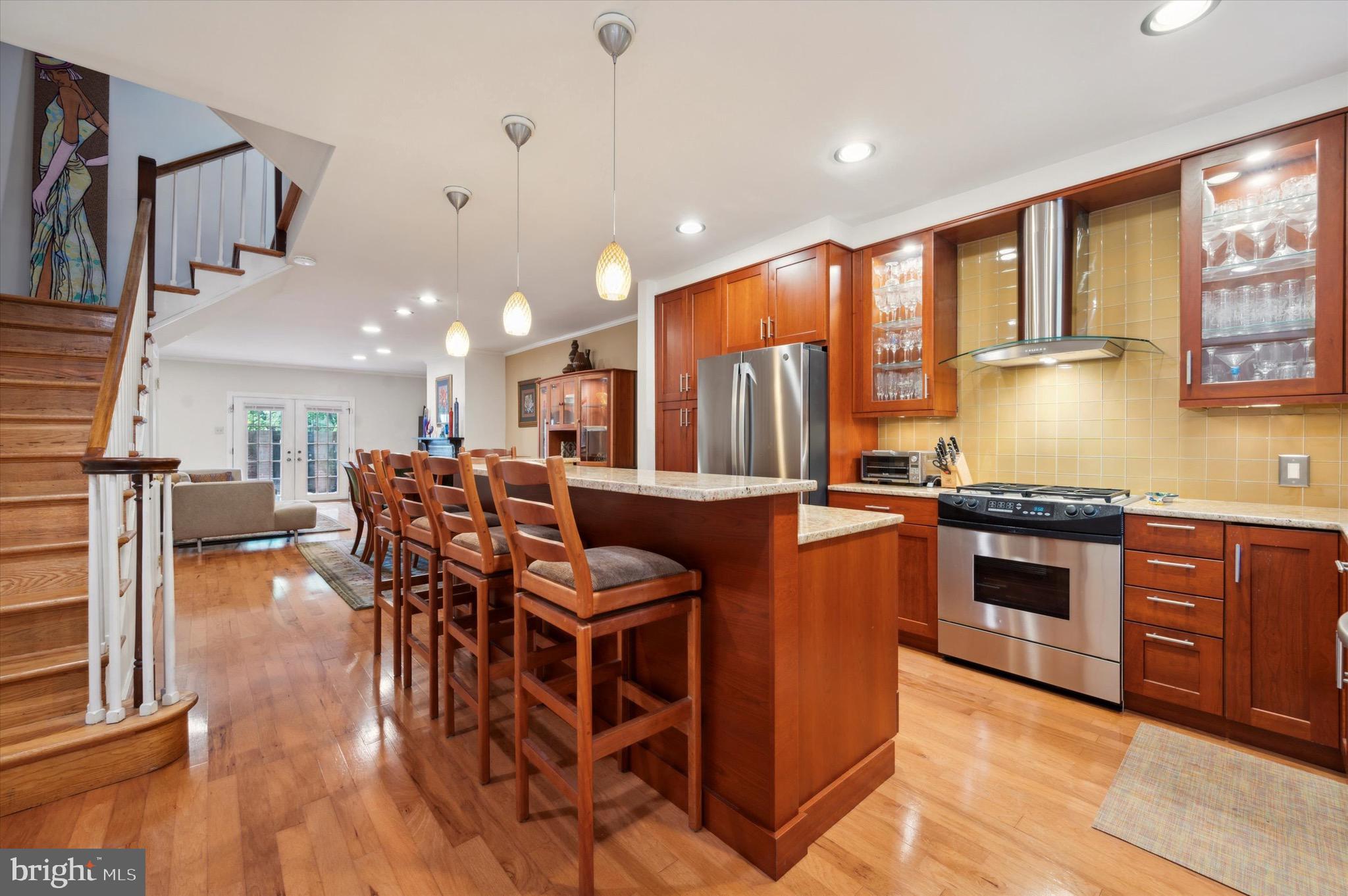 SOCIETY HILL - Residential