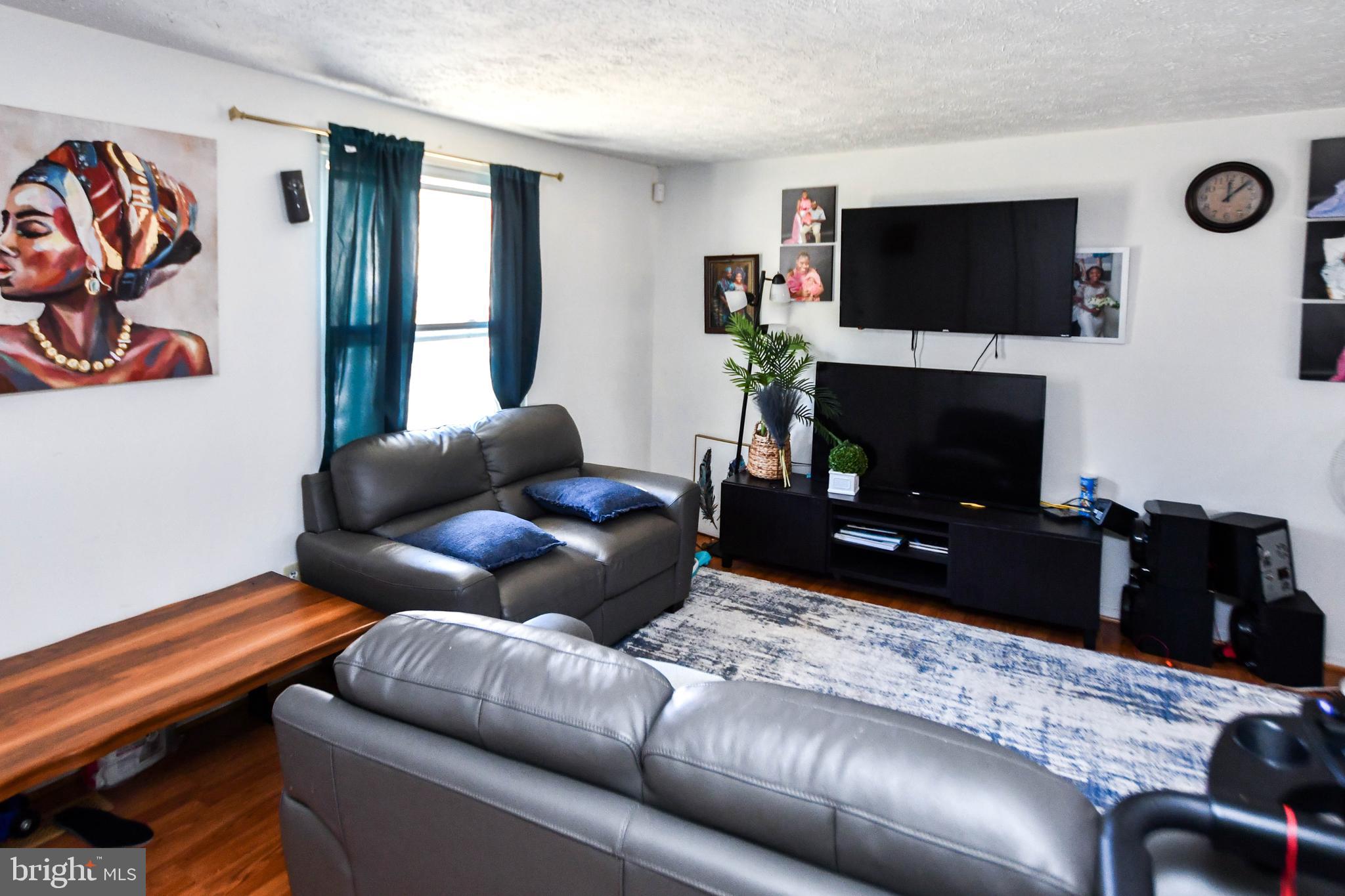 ST CHARLES BANNISTER - Residential Lease